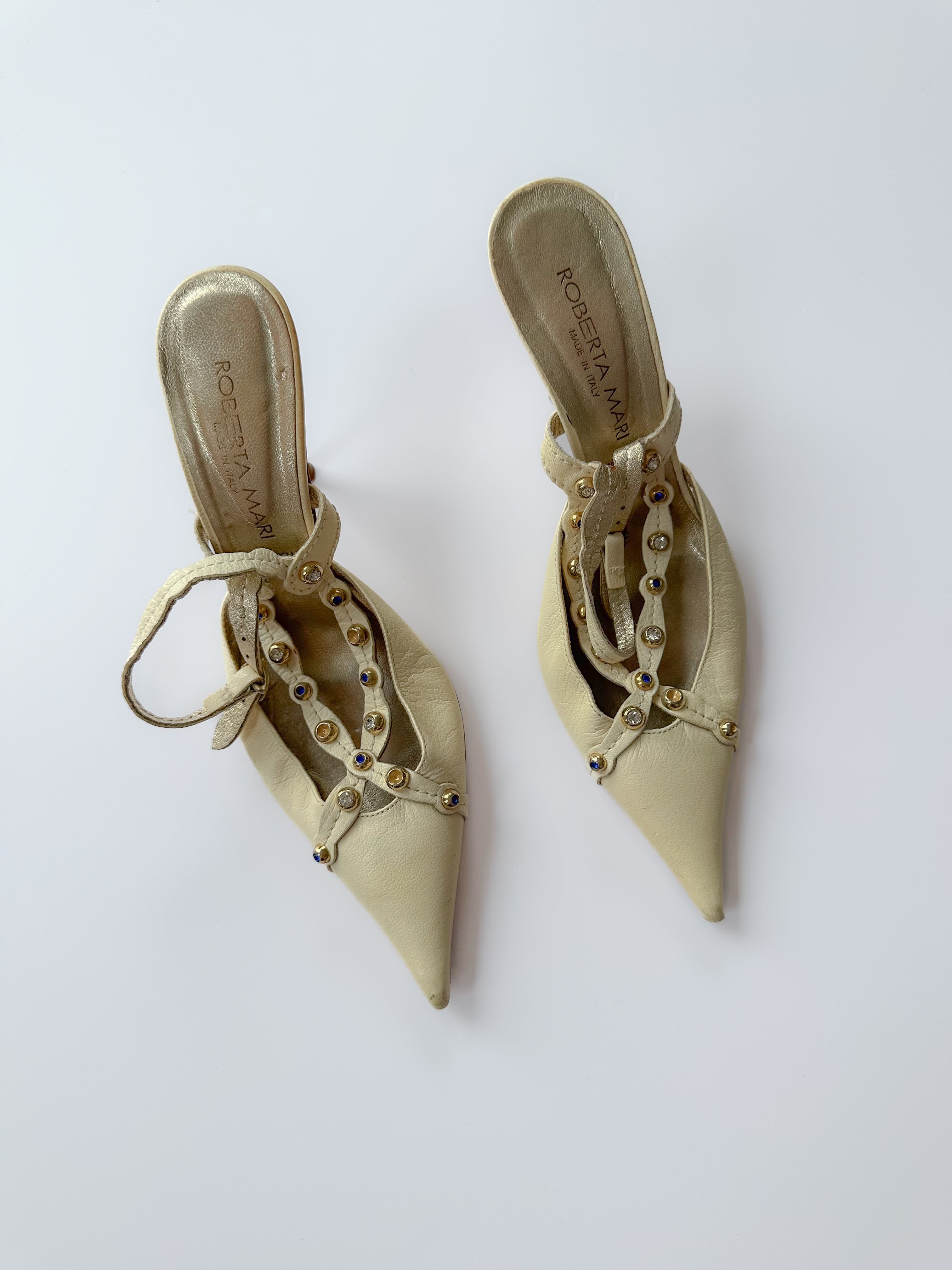 pointed toe kitten heels / uk size 3