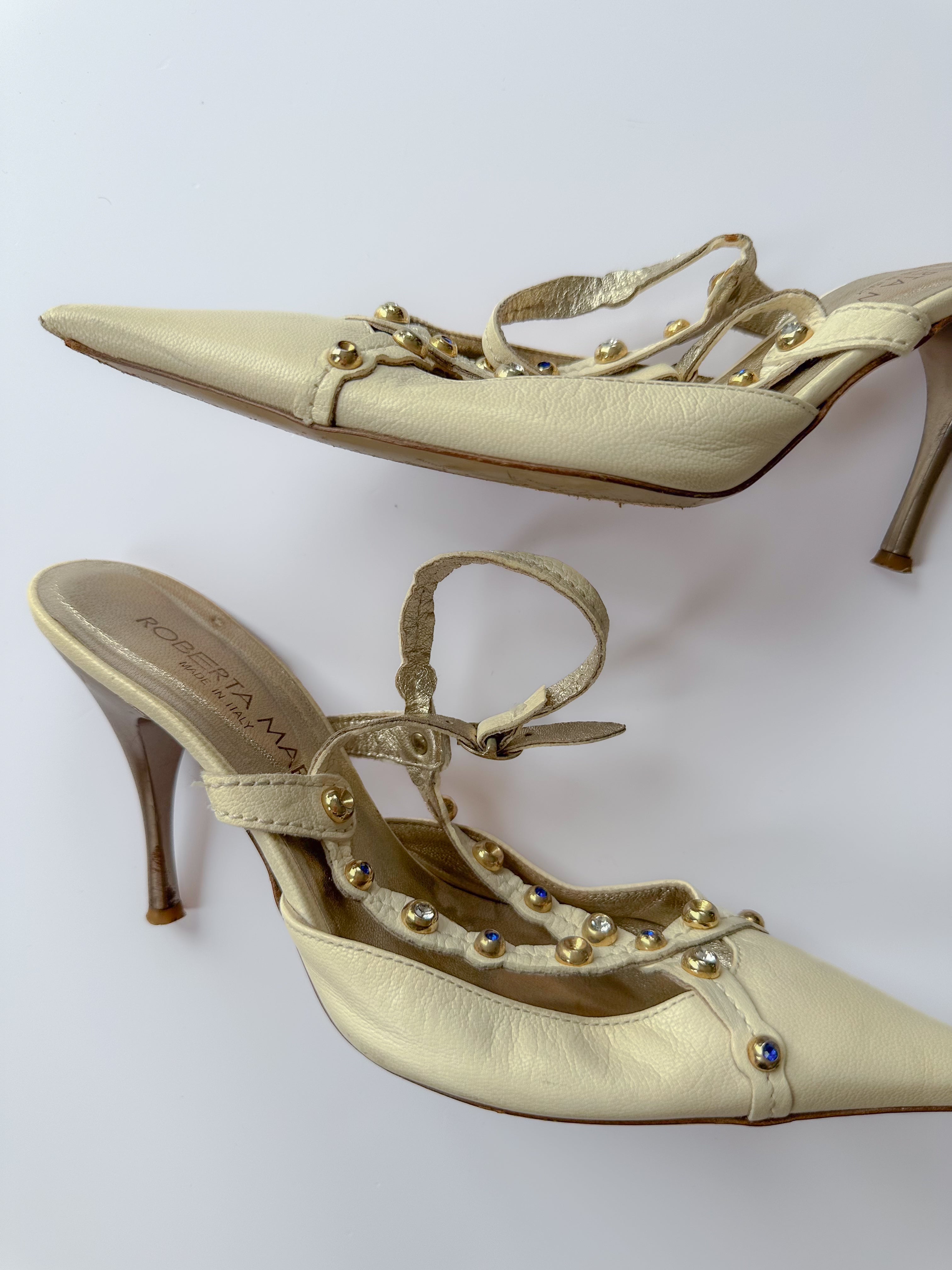 pointed toe kitten heels / uk size 3