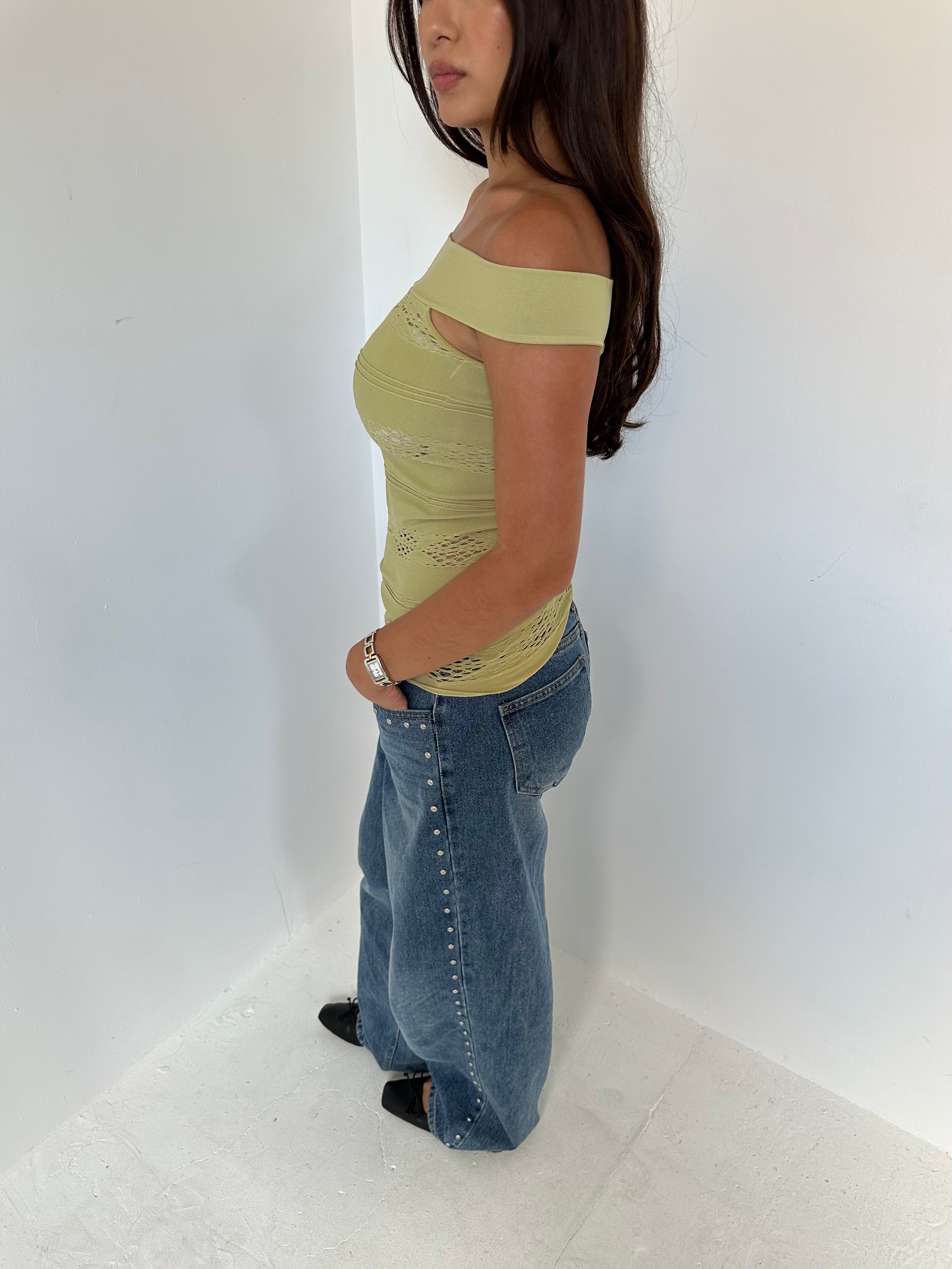 off shoulder top — size xs/s