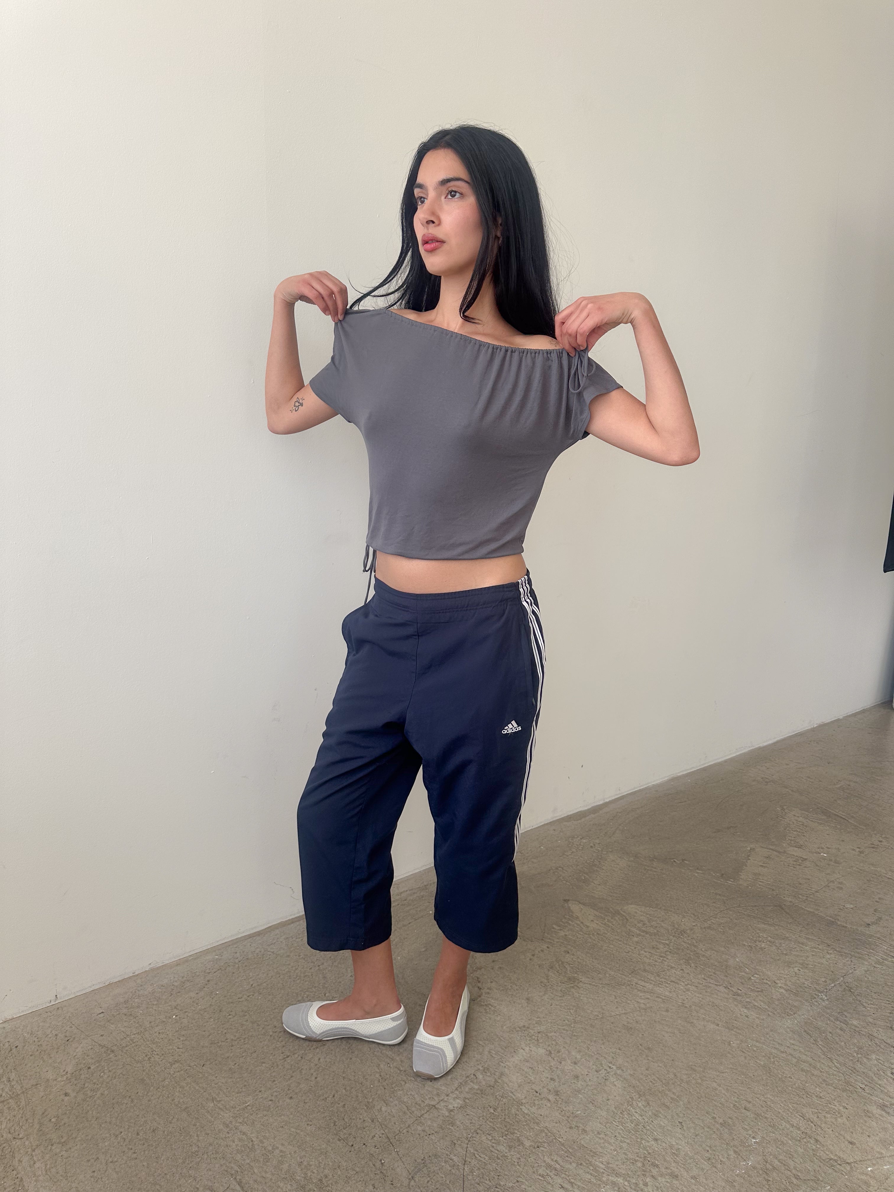 adidas capri pants / size s
