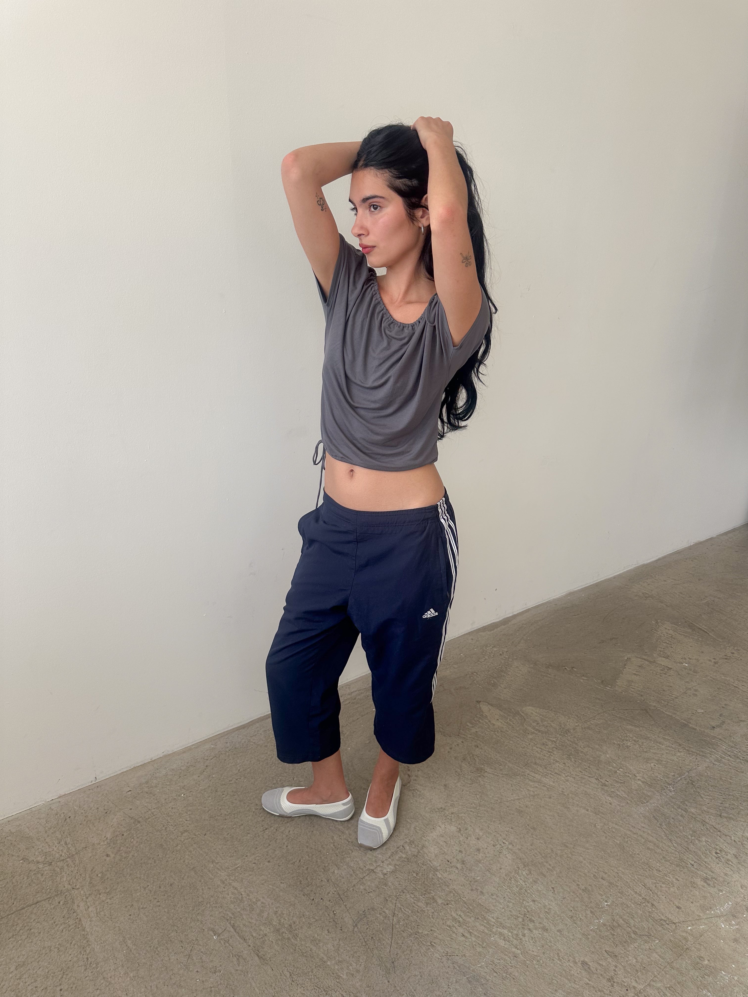 adidas capri pants / size s