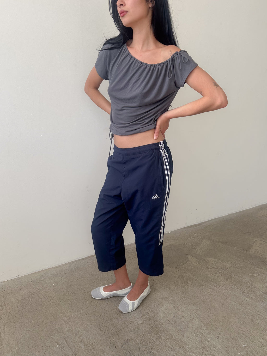 adidas capri pants / size s