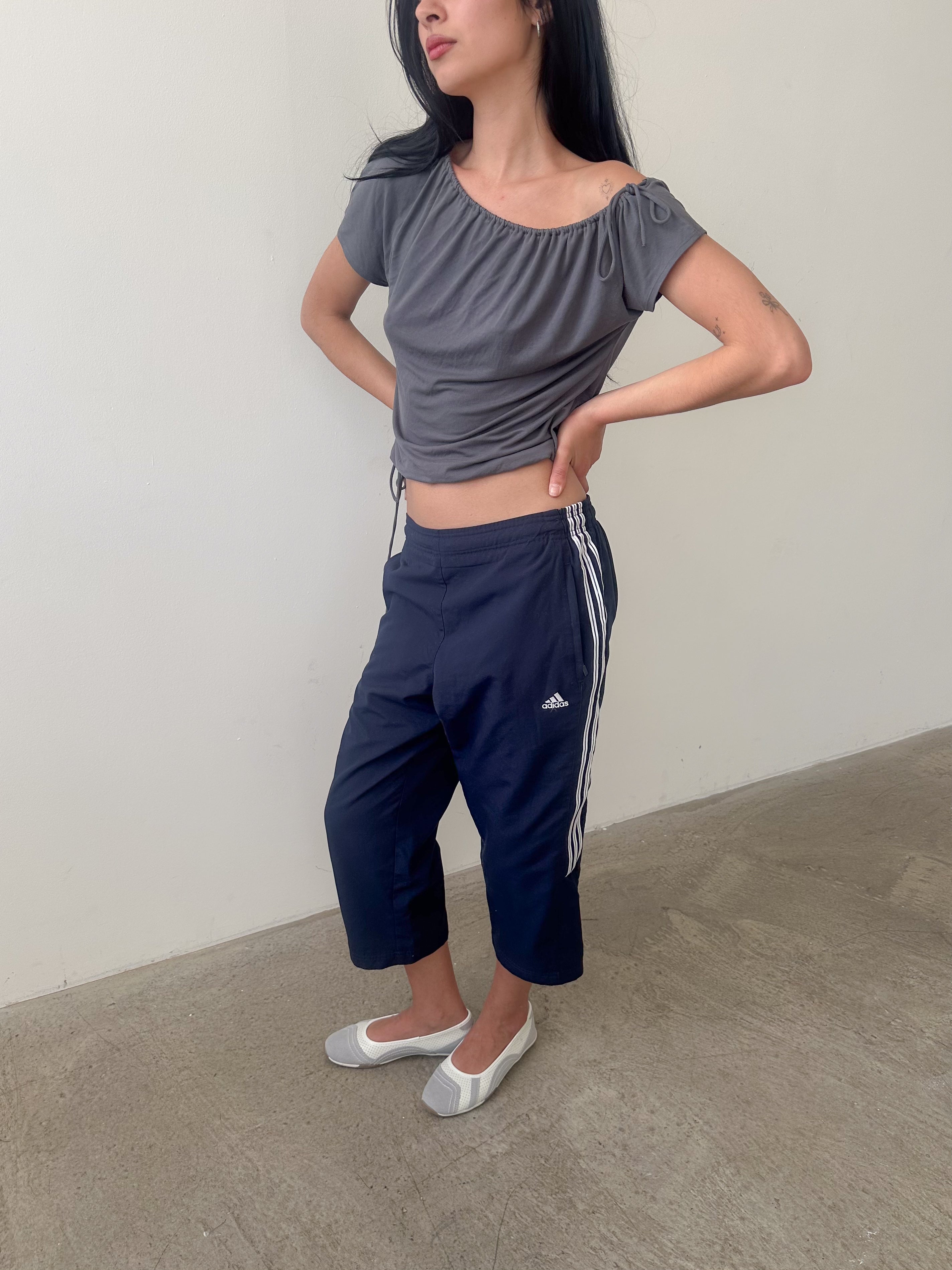 adidas capri pants / size s