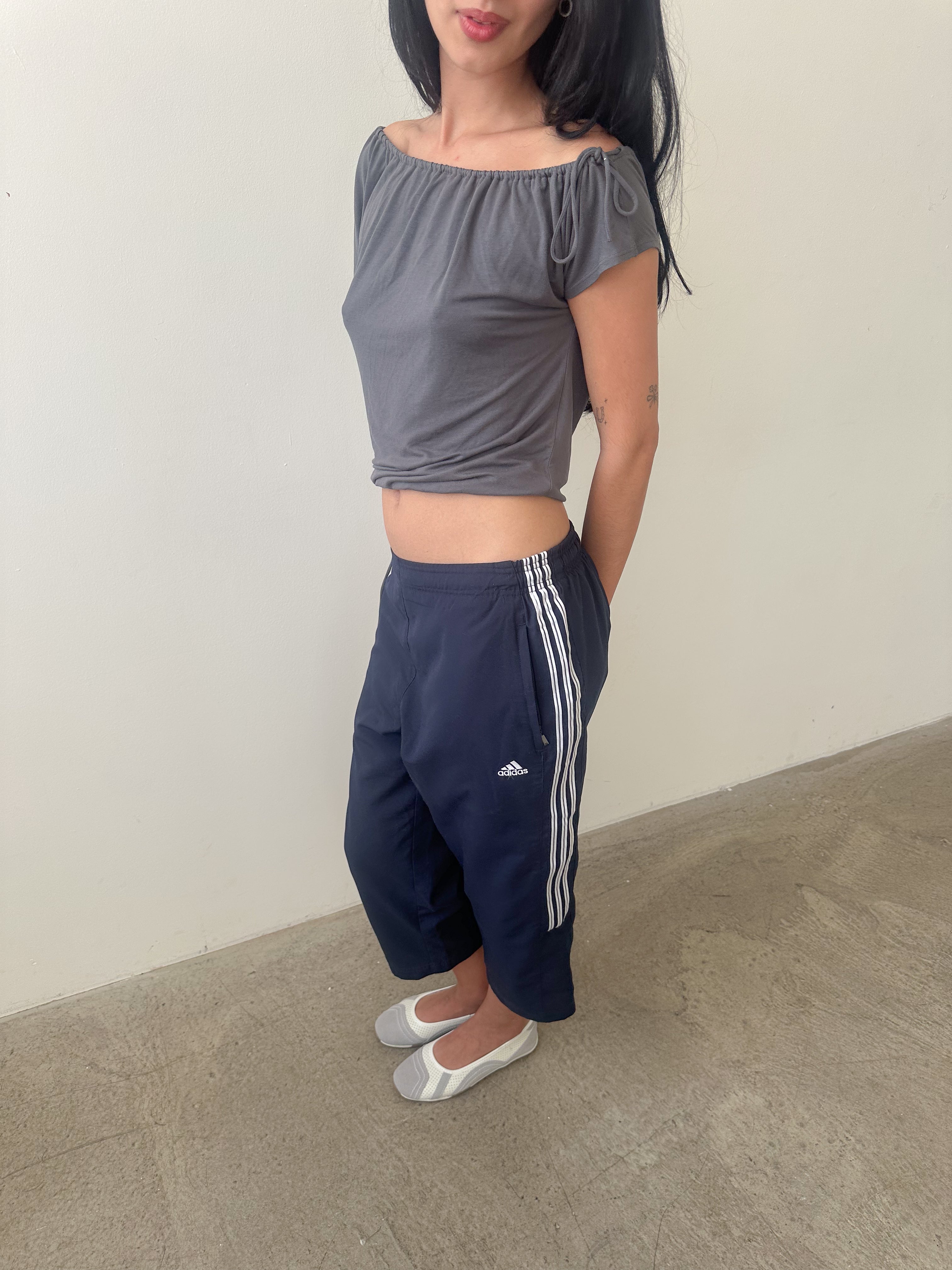 adidas capri pants / size s
