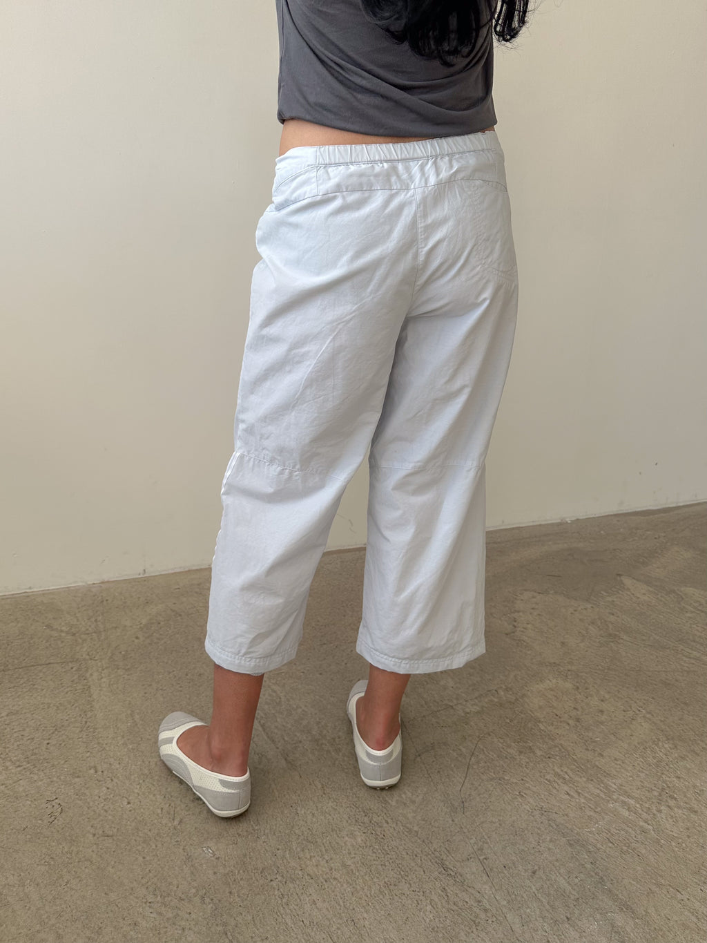 adidas capri pants / size s-m