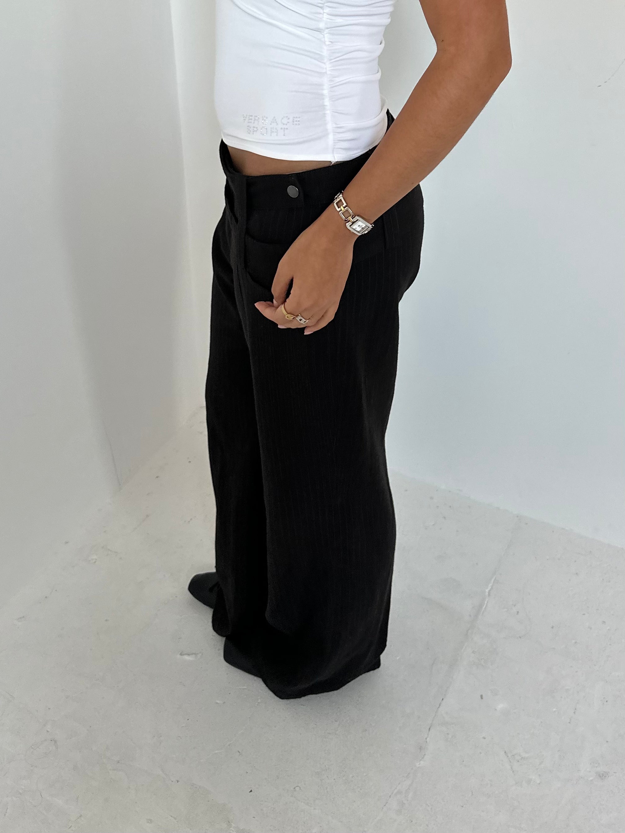 wide leg trousers — size m