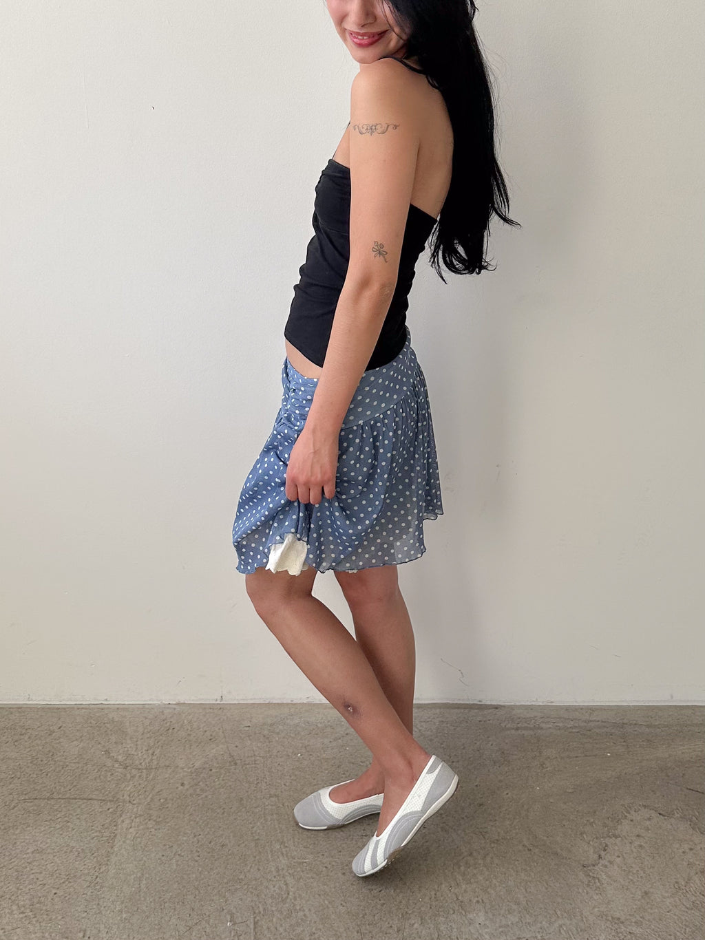 polka dot skirt / size xs-m (really stretchy)