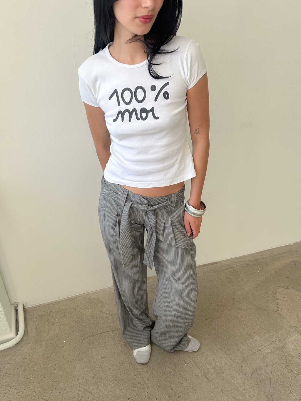 100% moi baby tee / size xs