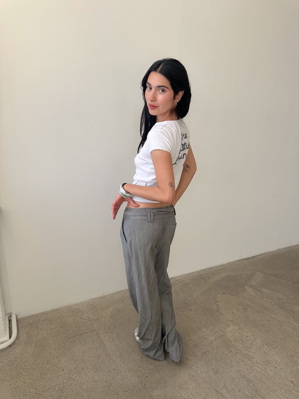 100% moi baby tee / size xs