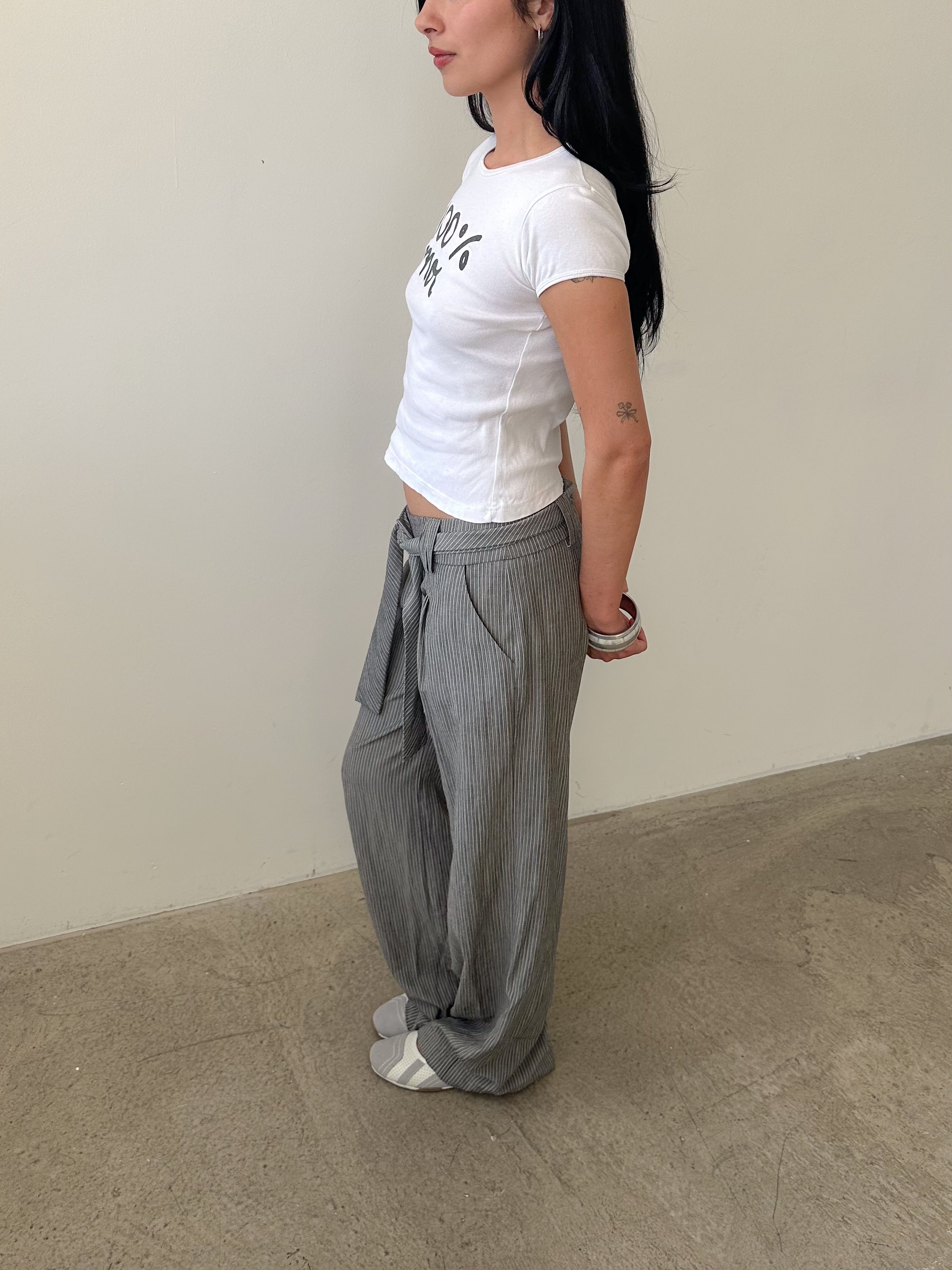 100% moi baby tee / size xs