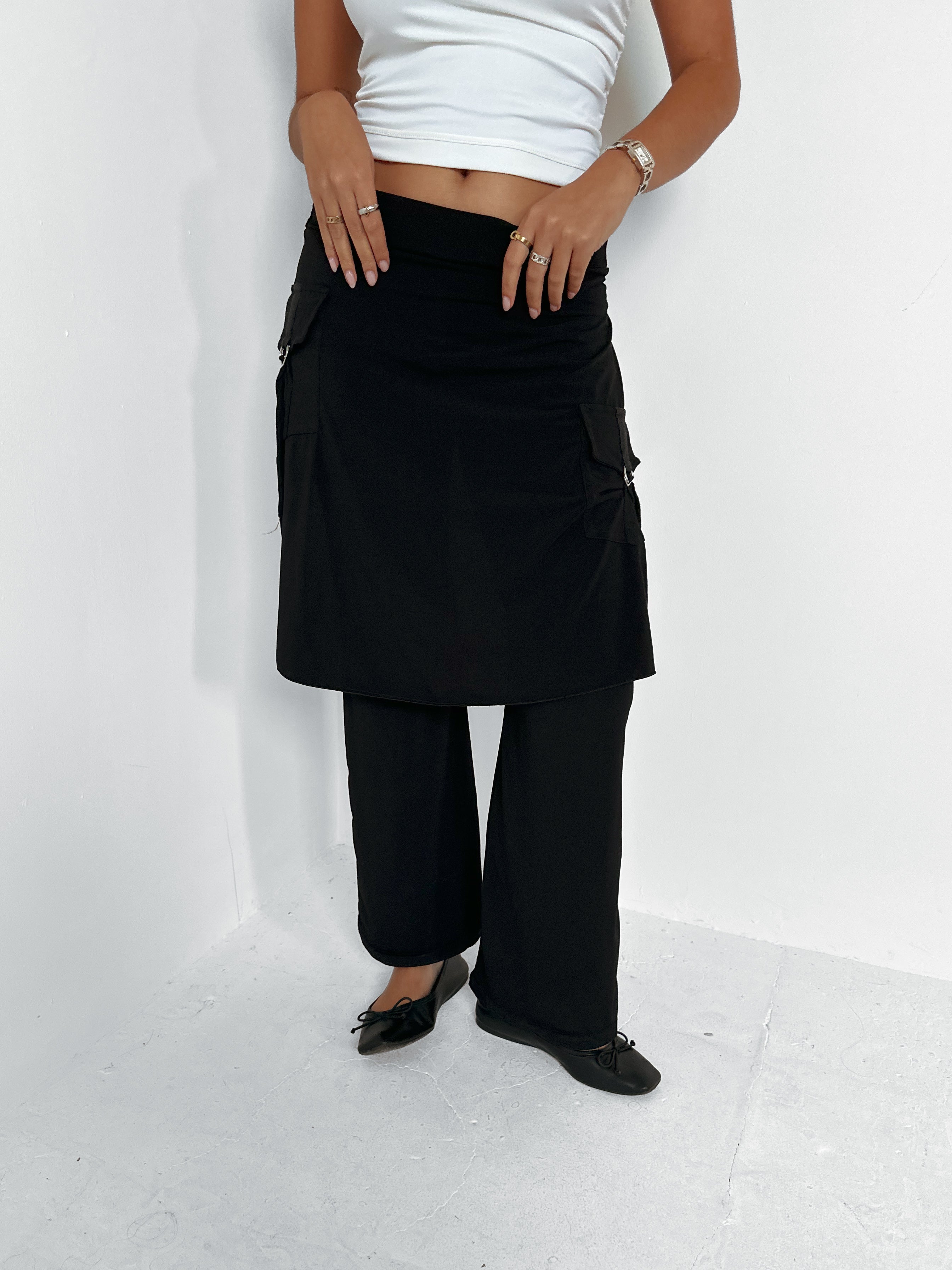 layered skirt trousers — size s/m
