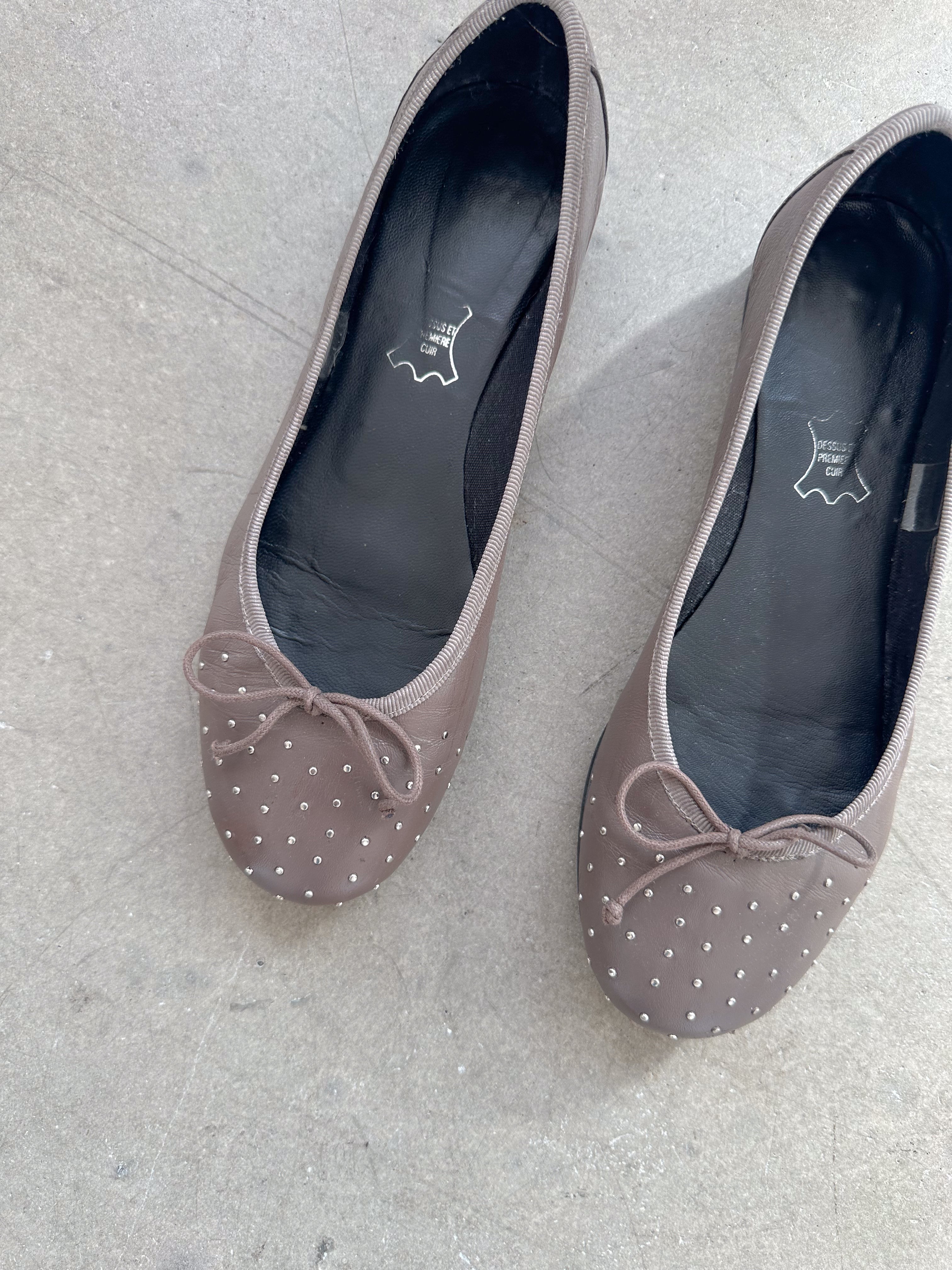 studded ballet flats / uk size 5