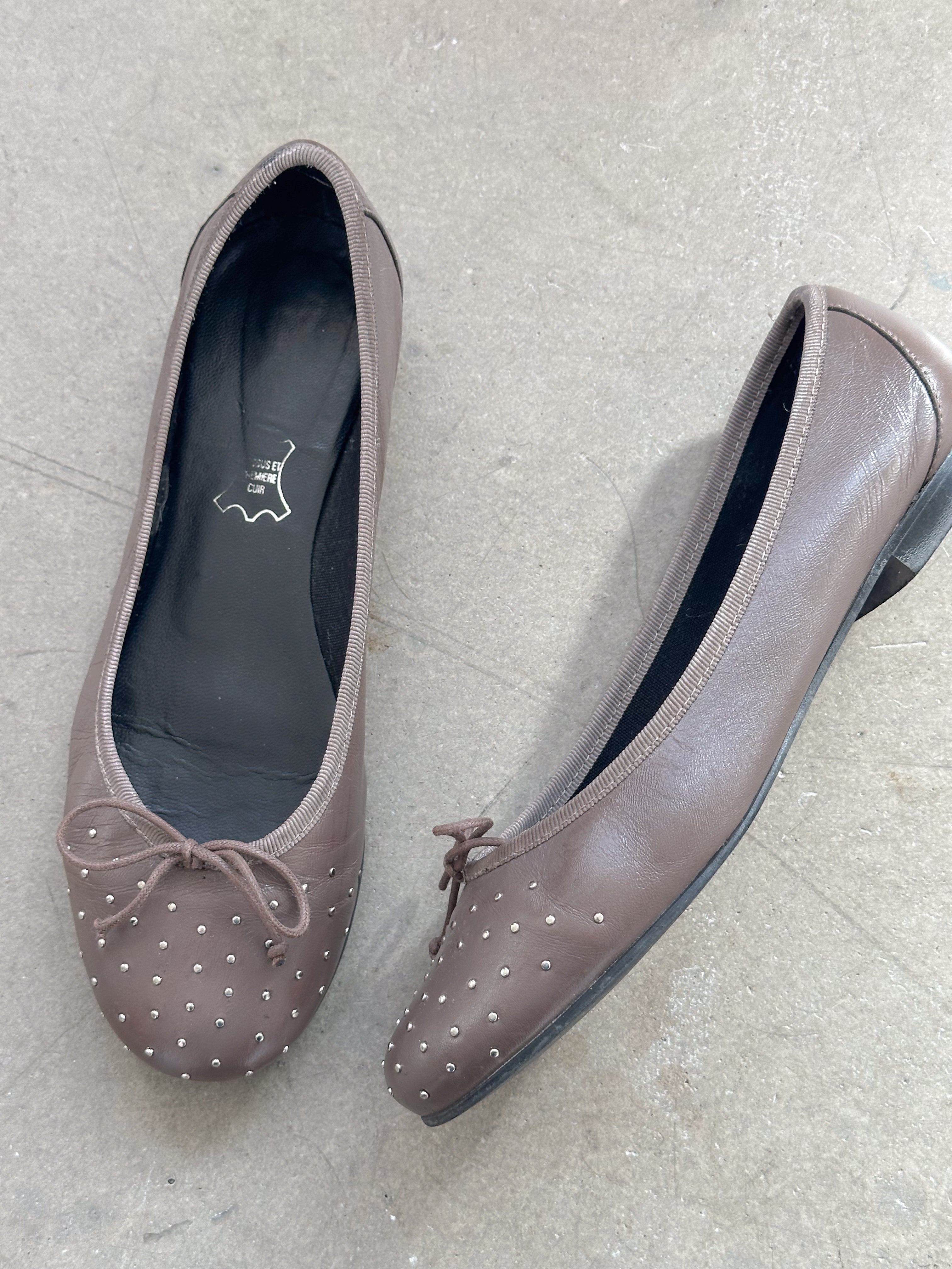 studded ballet flats / uk size 5