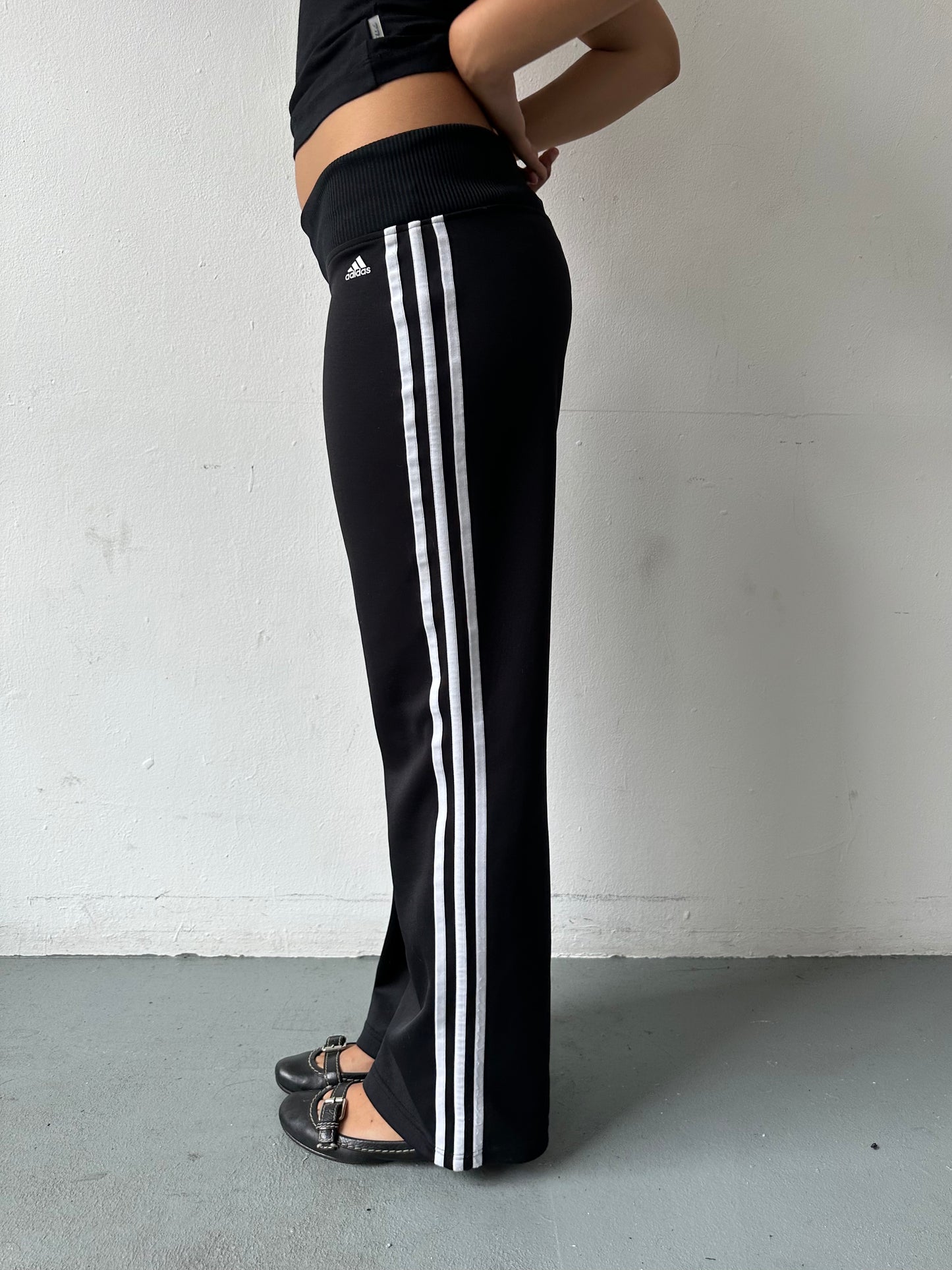 Vtg Adidas Track Pants ∙ SIZE M