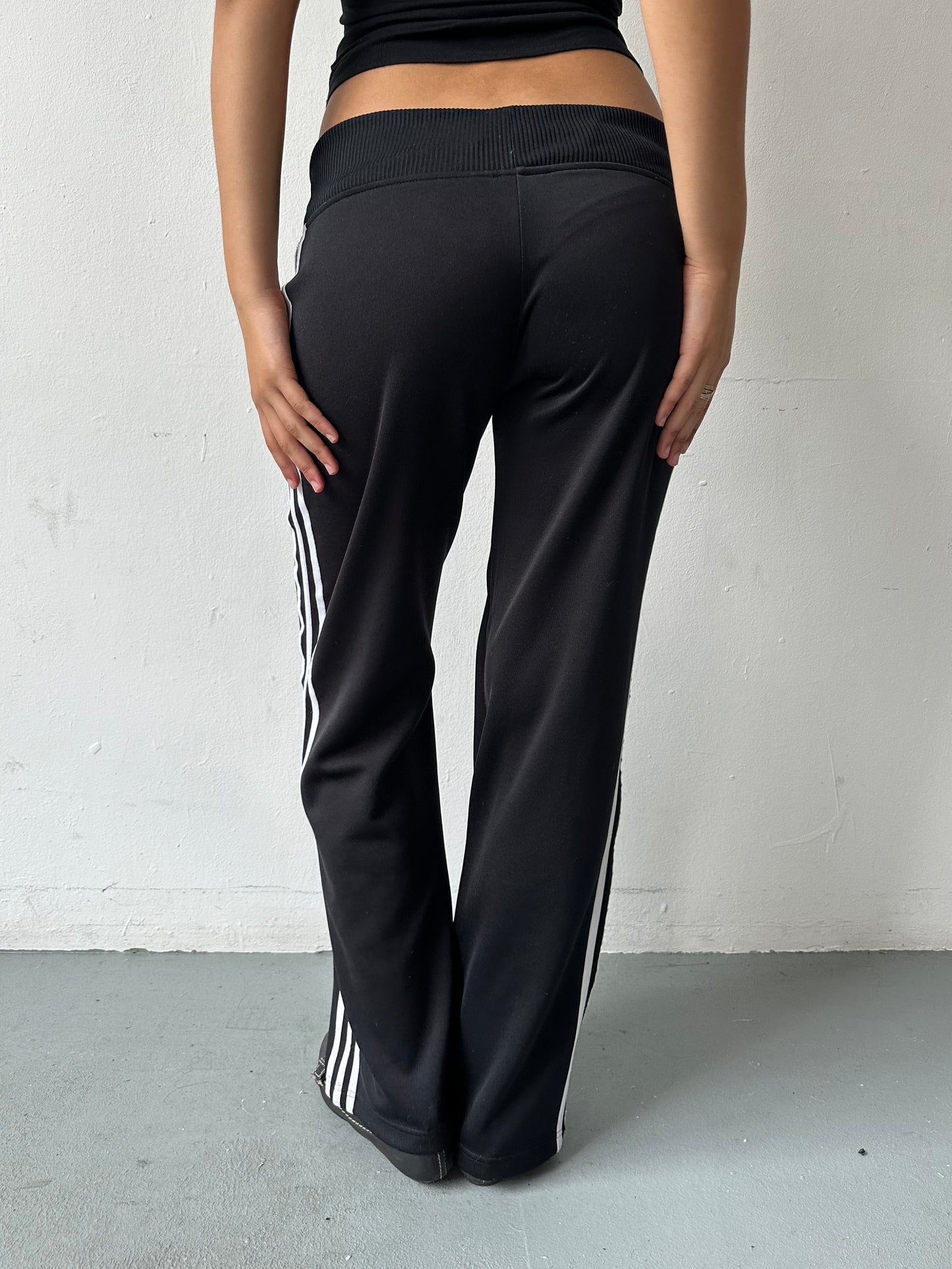 Vtg Adidas Track Pants ∙ SIZE M