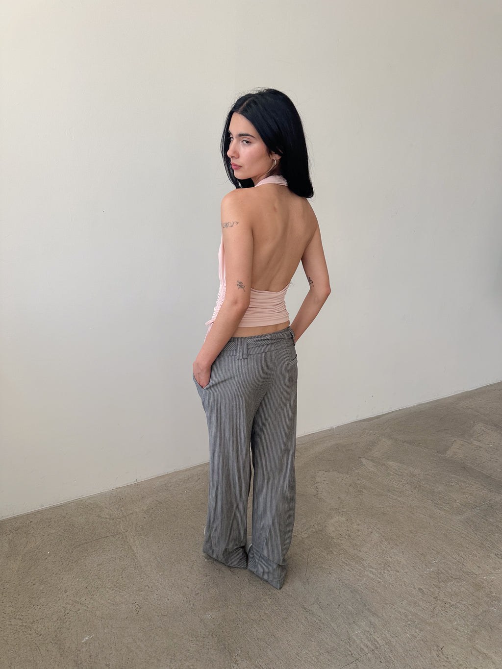 slinky halter neck top / size m