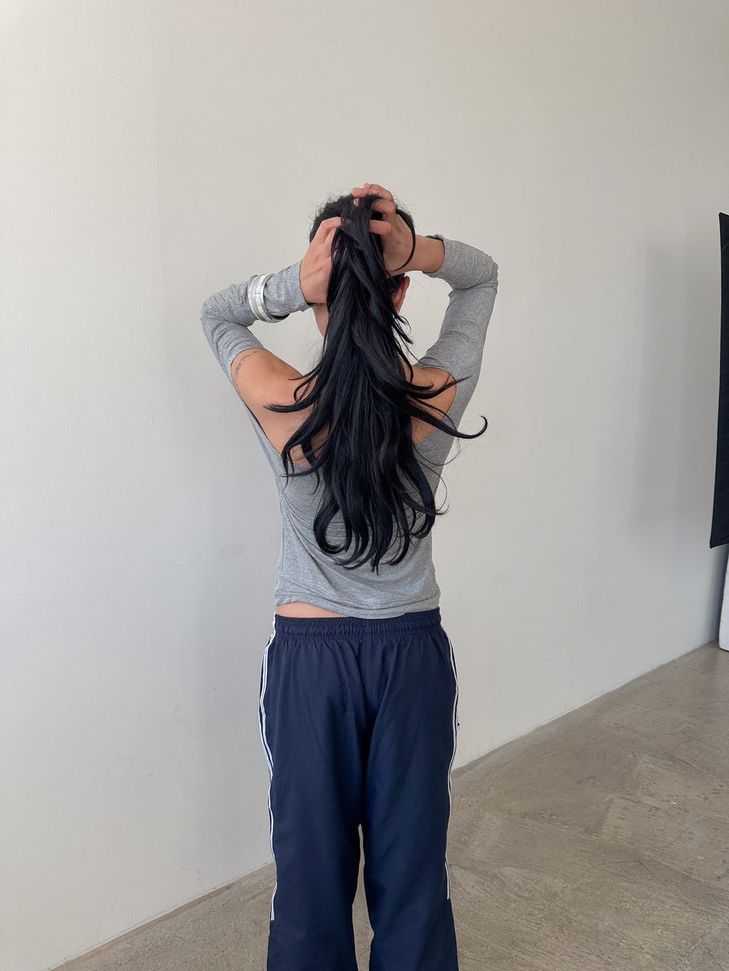 slouch off shoulder long sleeve / size s