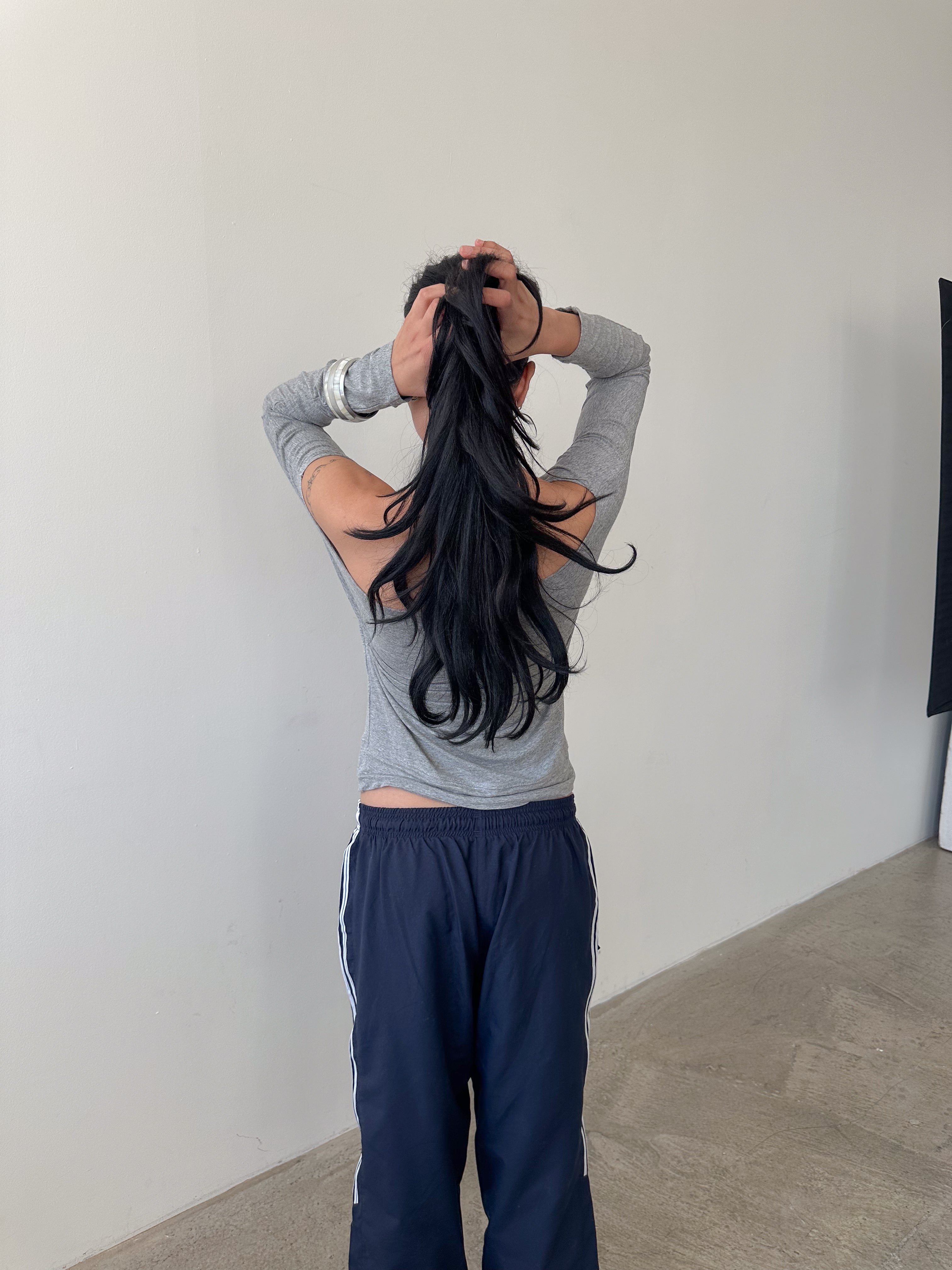 slouch off shoulder long sleeve / size s