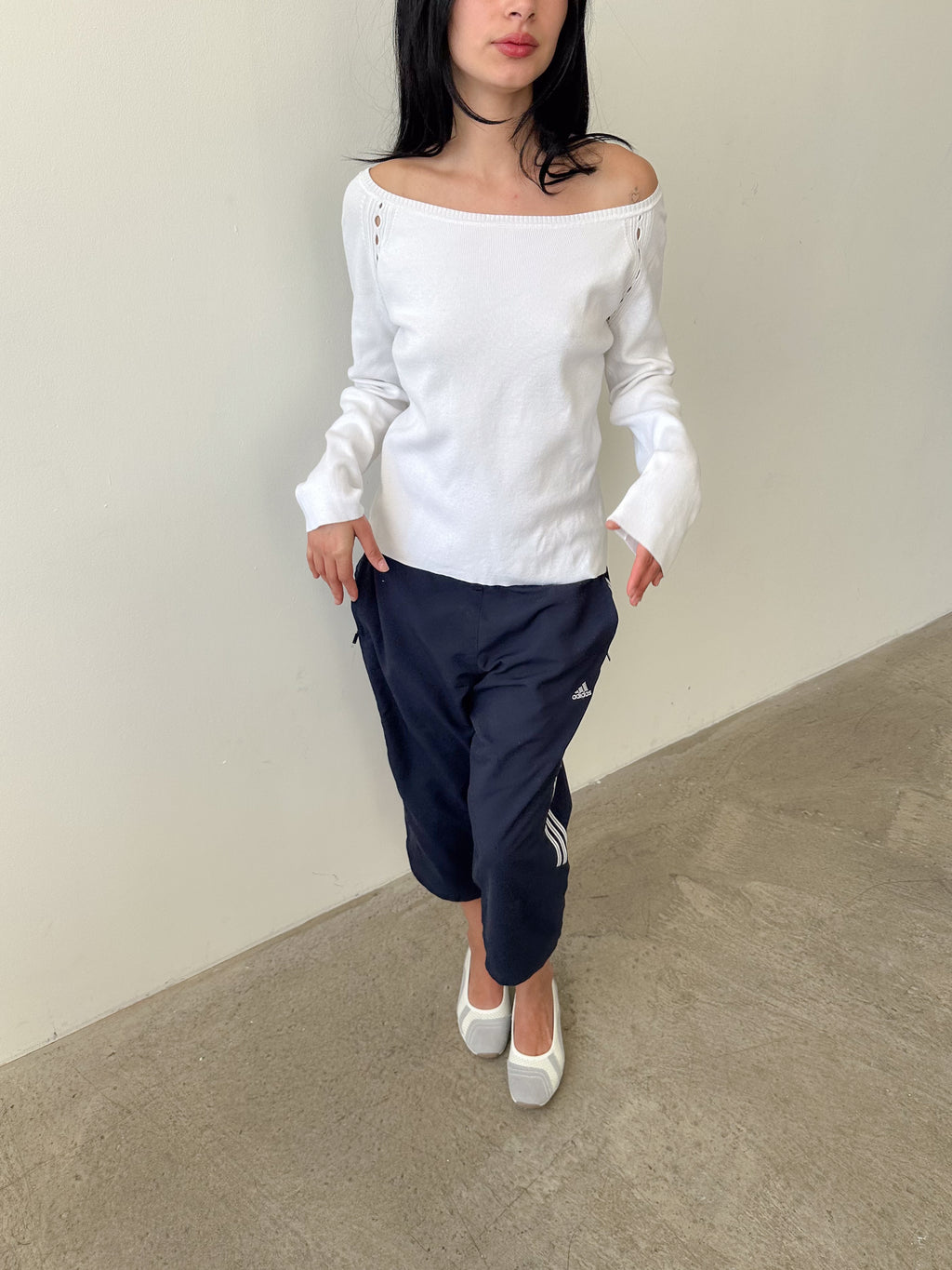 off shoulder knit / size s