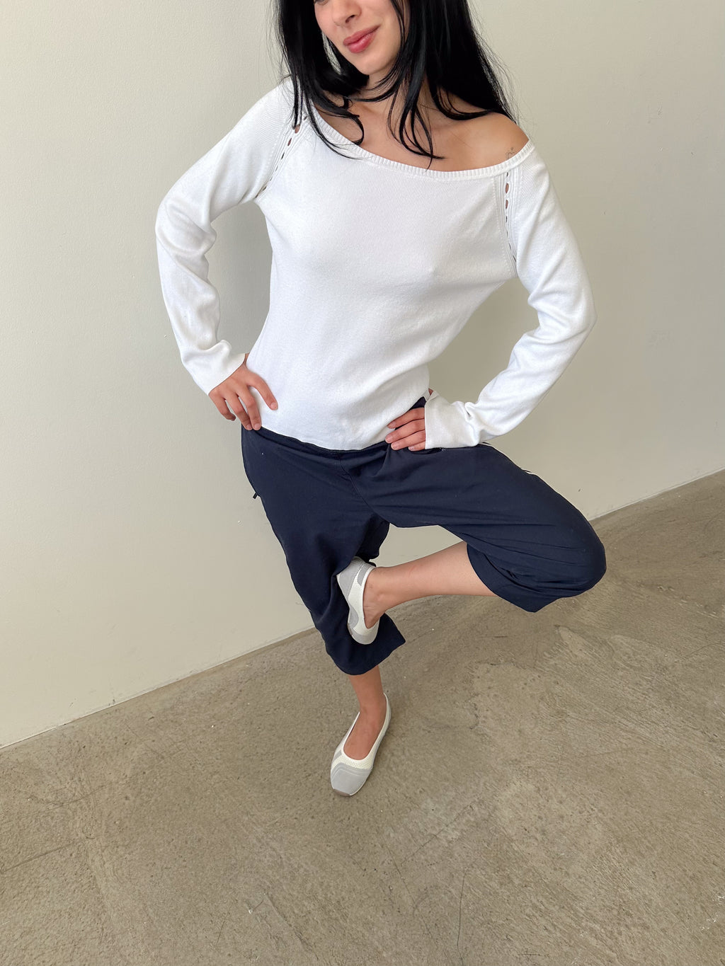 off shoulder knit / size s