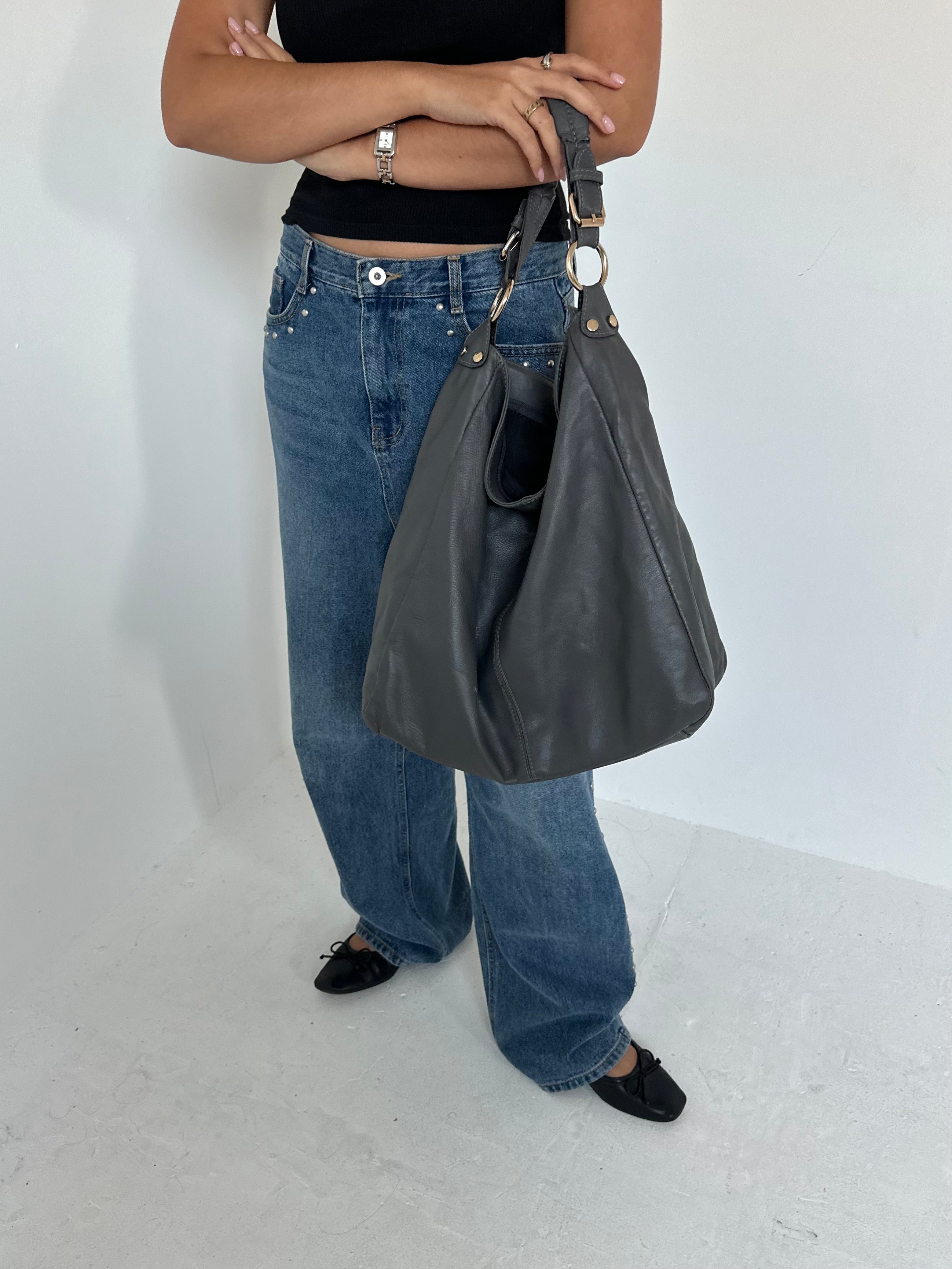 slouchy leather bag — one size
