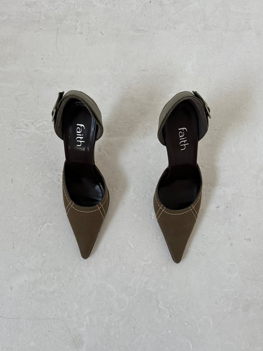 pointed heels — size 5