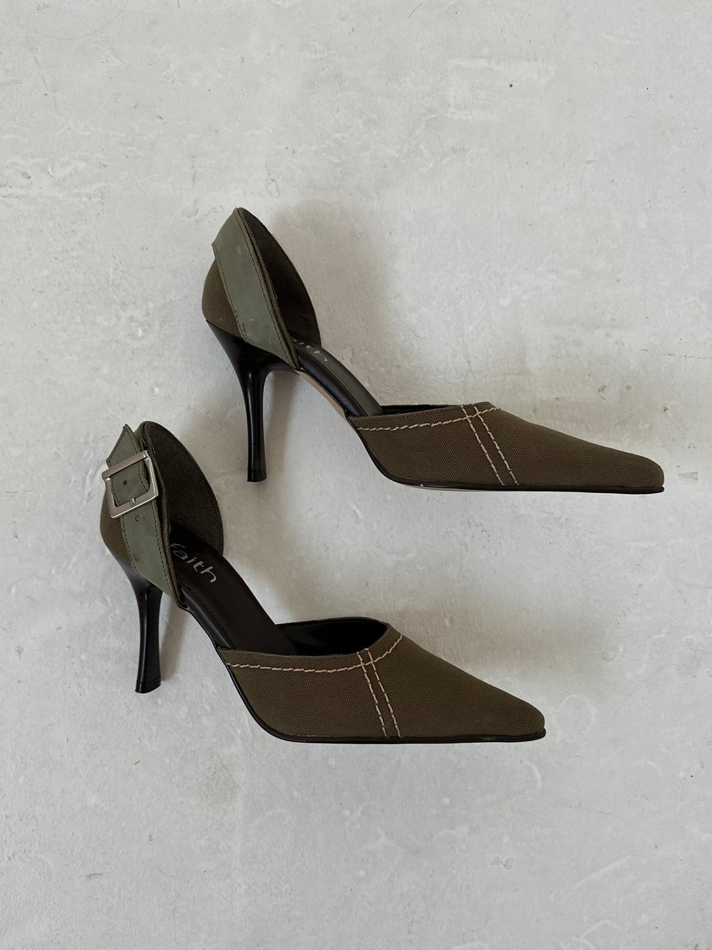 pointed heels — size 5