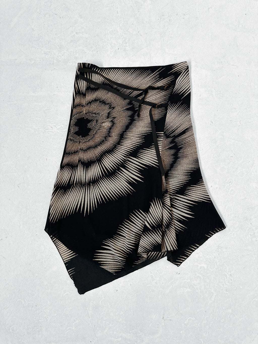 asymmetric skirt — size xs/s