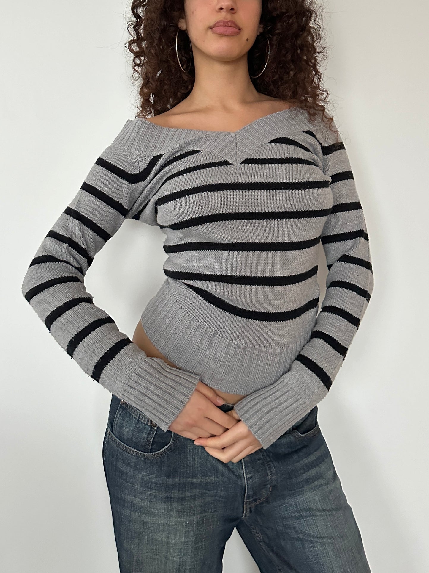 STRIPE OFF SHOULDER KNIT ◦ SIZE S