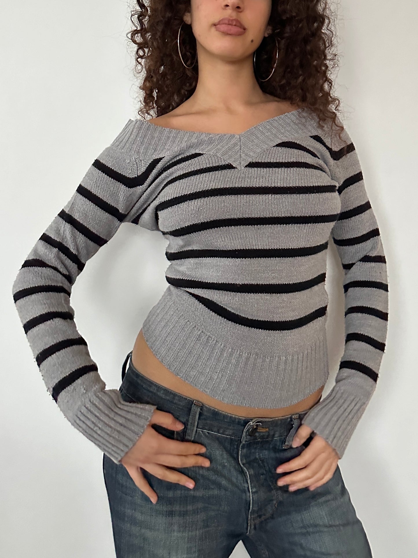 STRIPE OFF SHOULDER KNIT ◦ SIZE S