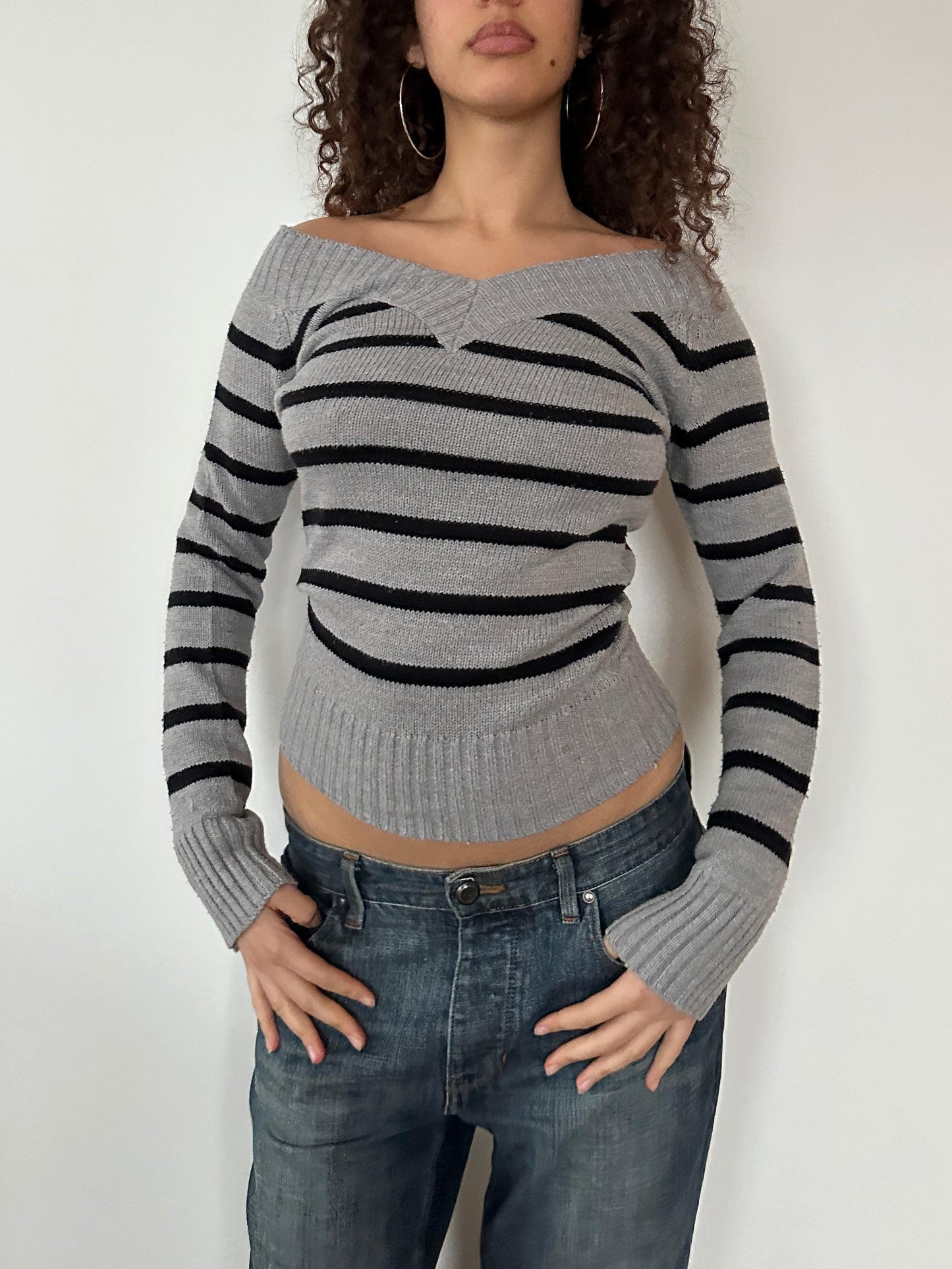 STRIPE OFF SHOULDER KNIT ◦ SIZE S