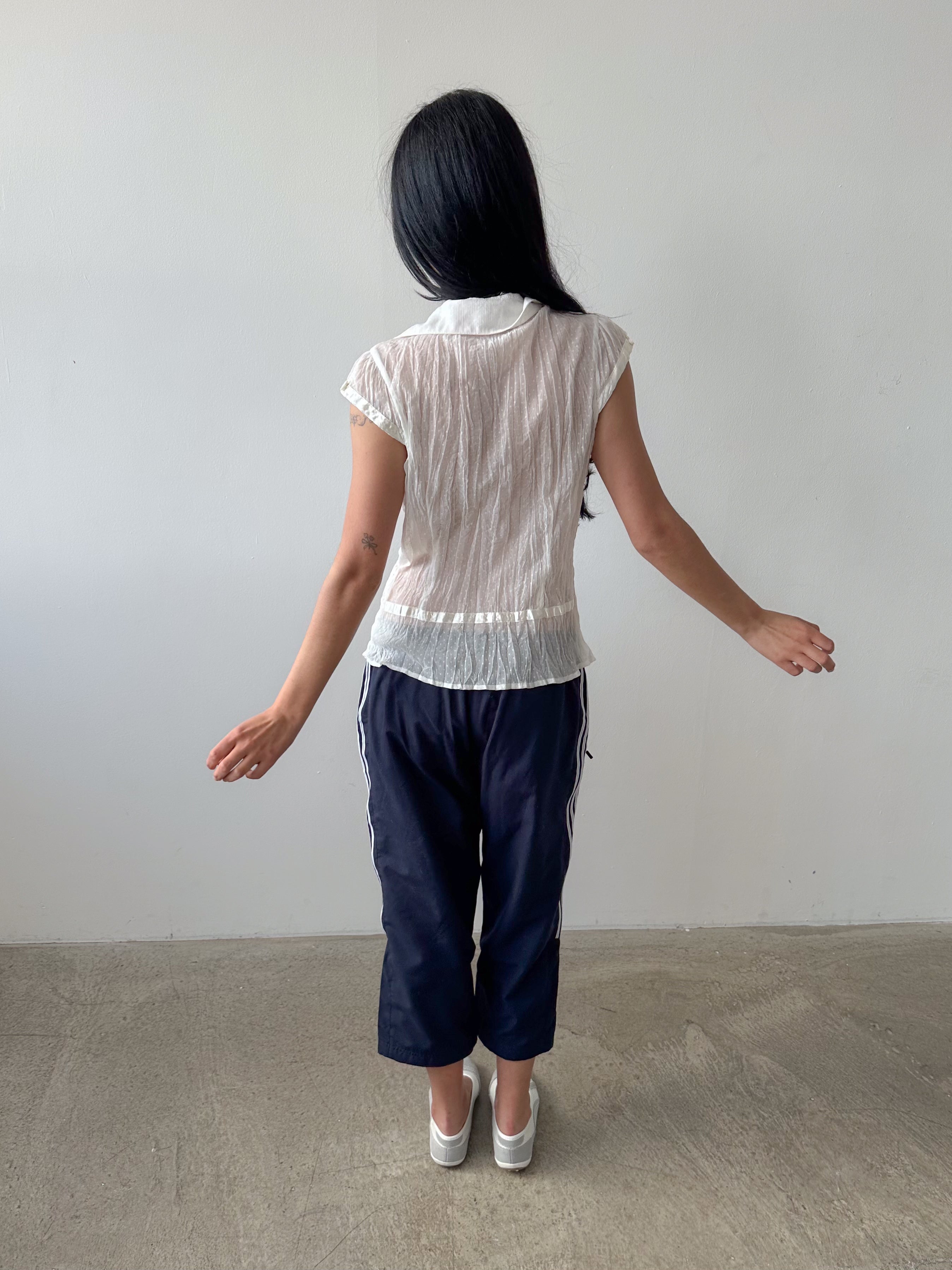 sheer button up / size m
