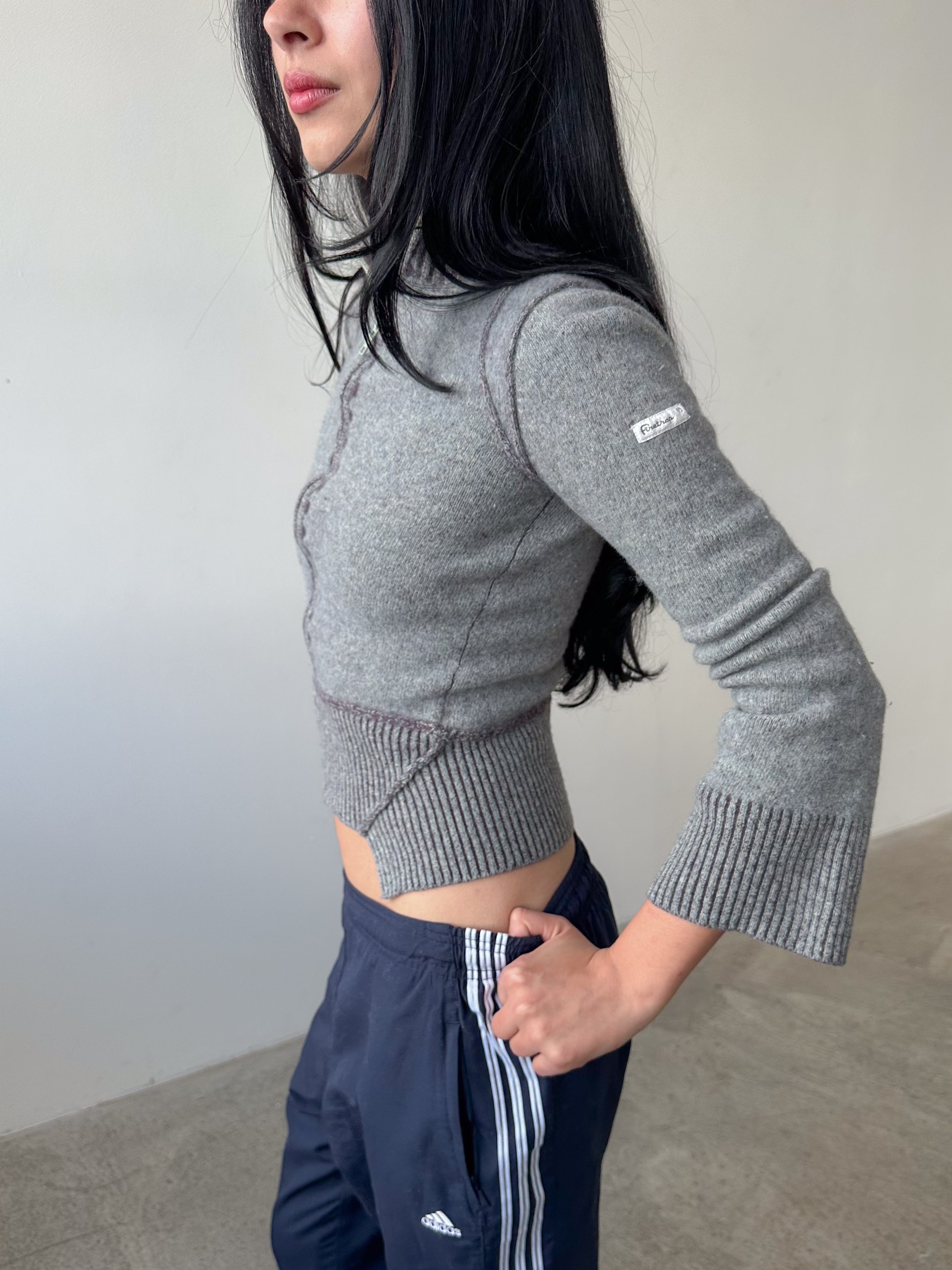 asymmetric zip knit / size xs