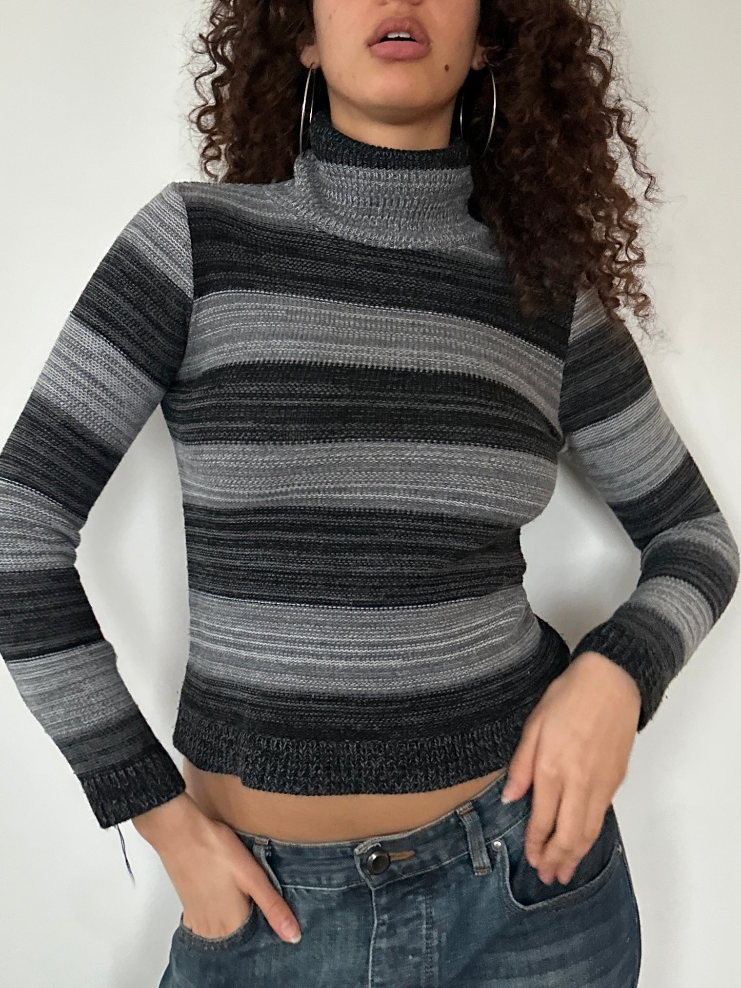 STRIPED ROLL NECK KNIT ◦ SIZE XS