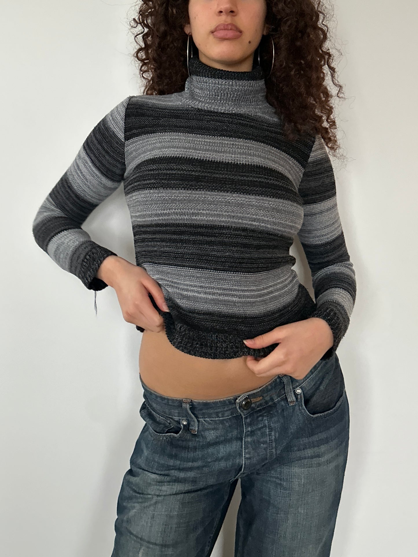 STRIPED ROLL NECK KNIT ◦ SIZE XS