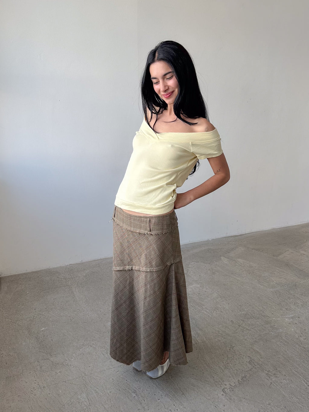 off shoulder tee / size m