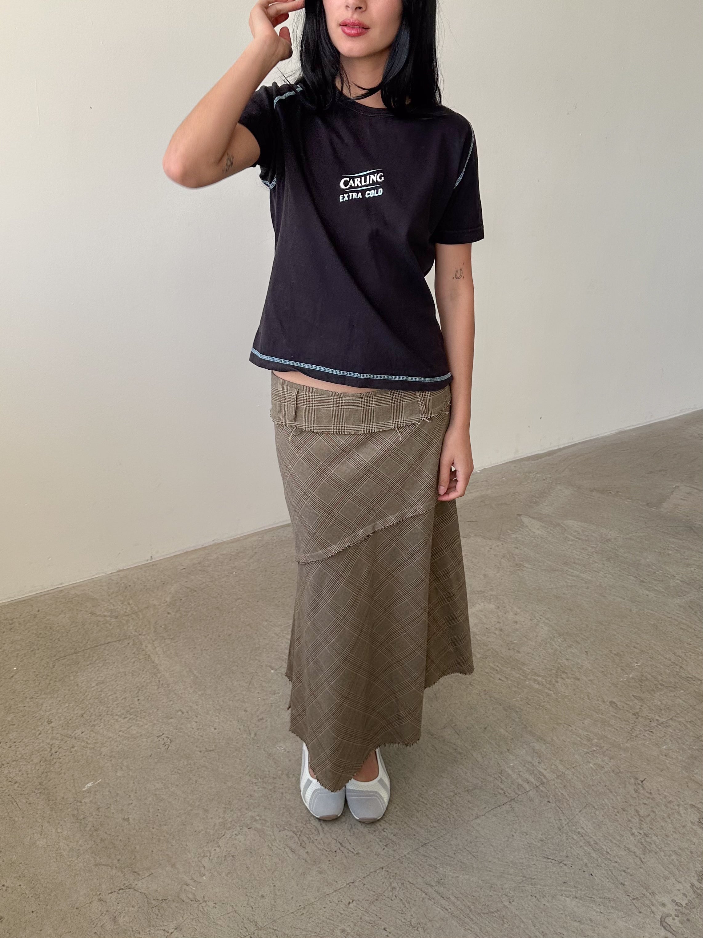 carling graphic tee / size m