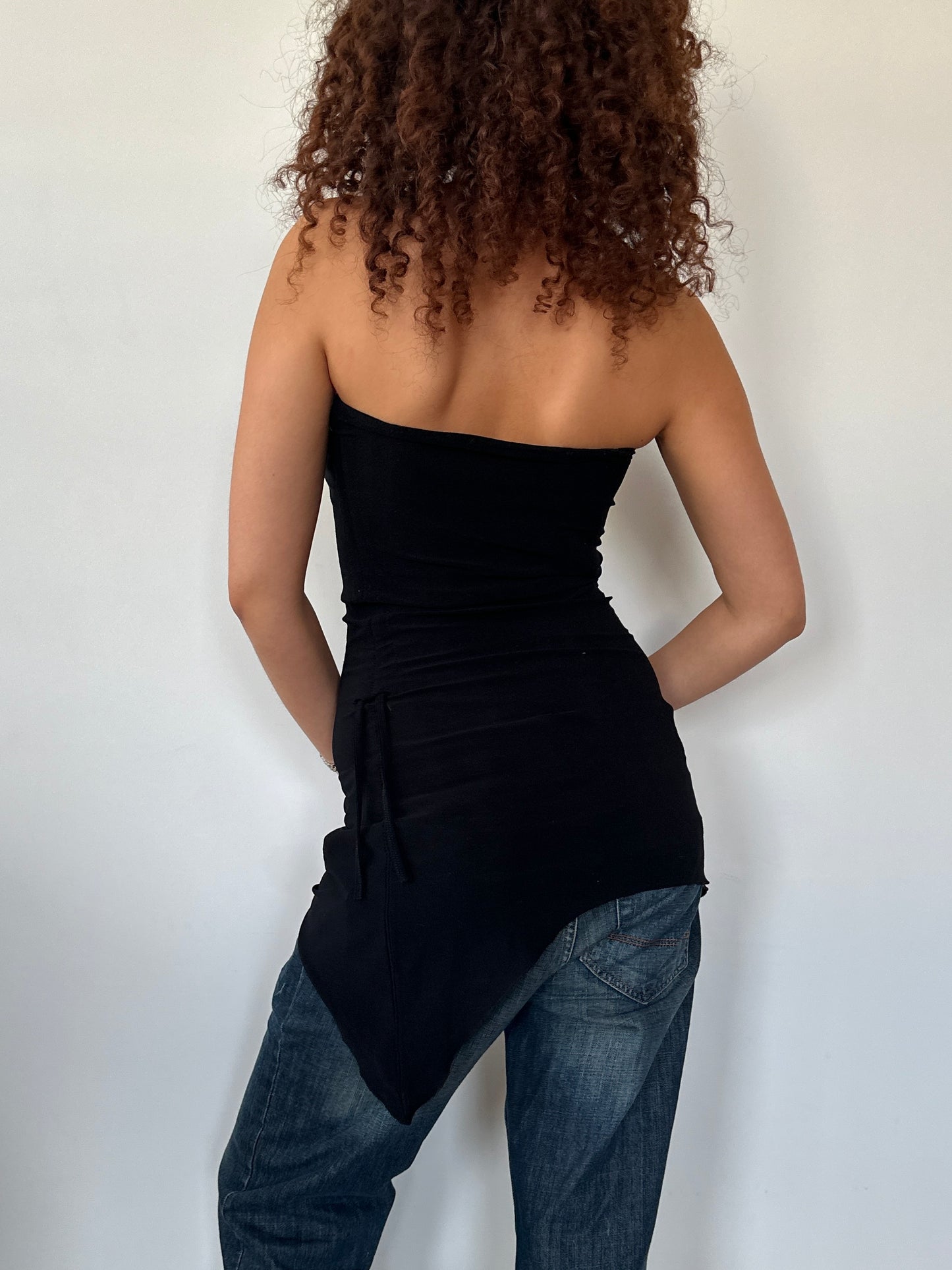 ASYMMETRIC TUBE TOP ◦ SIZE S