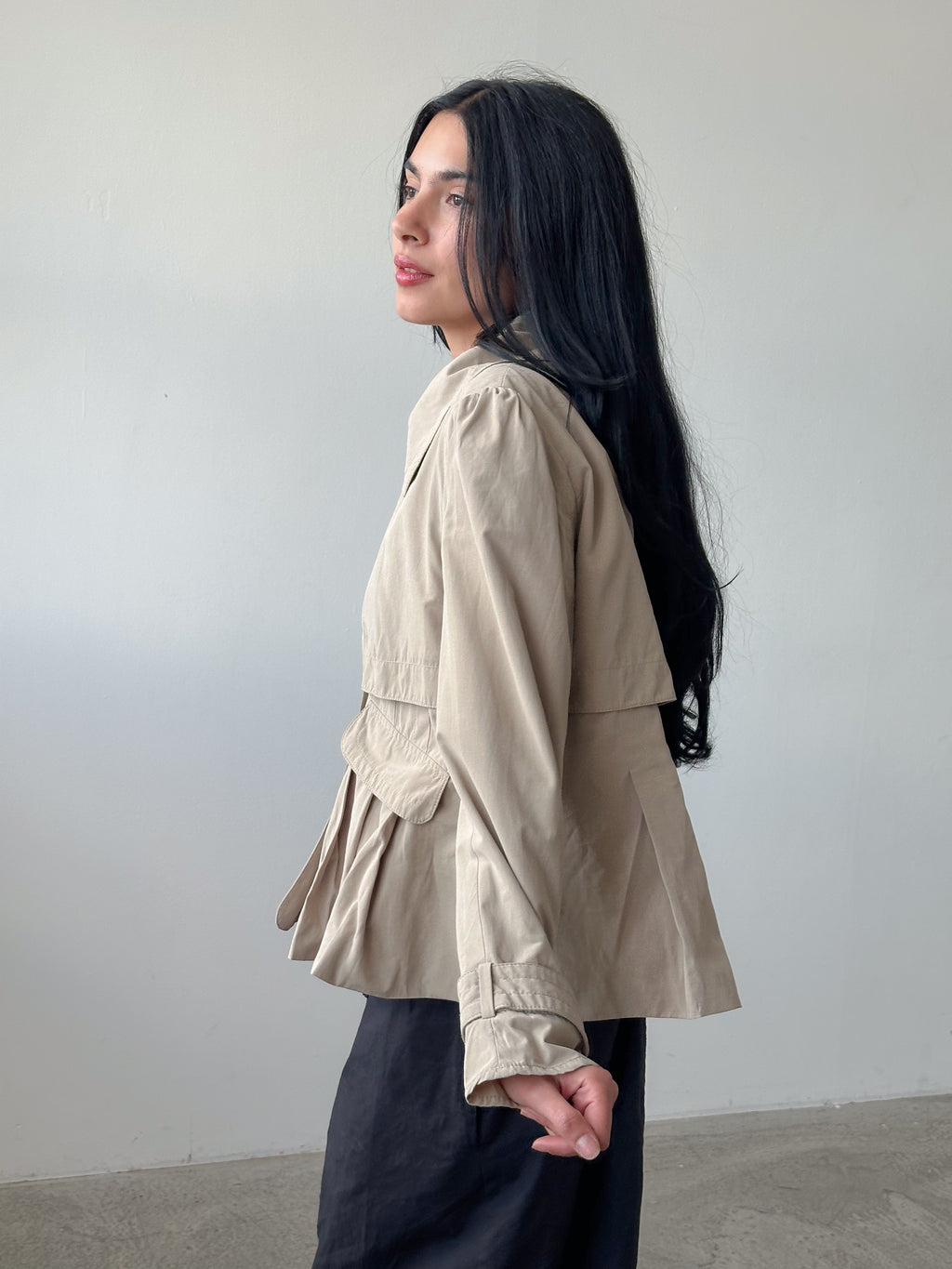 ruched short trench jacket / size s