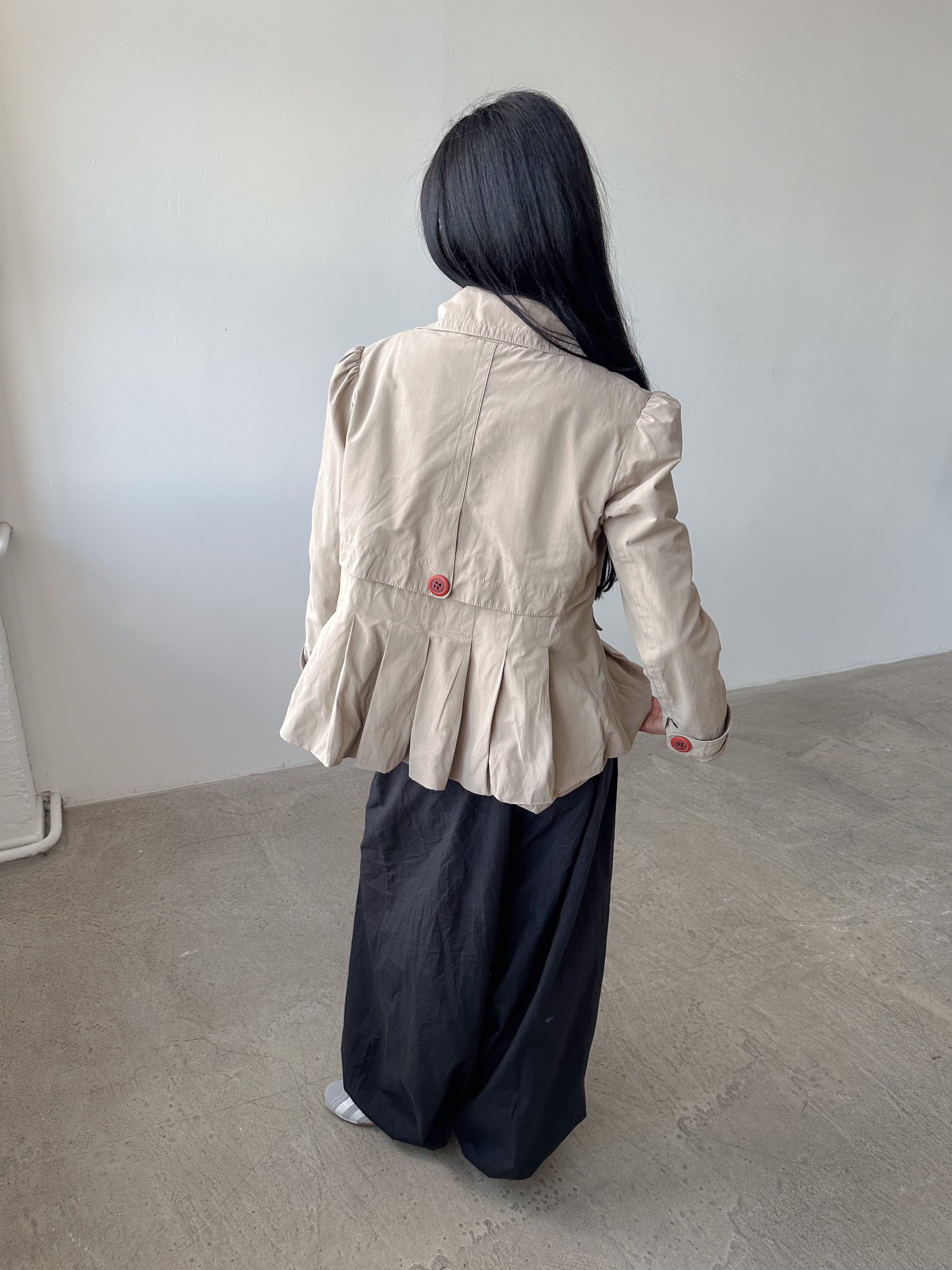 ruched short trench jacket / size s