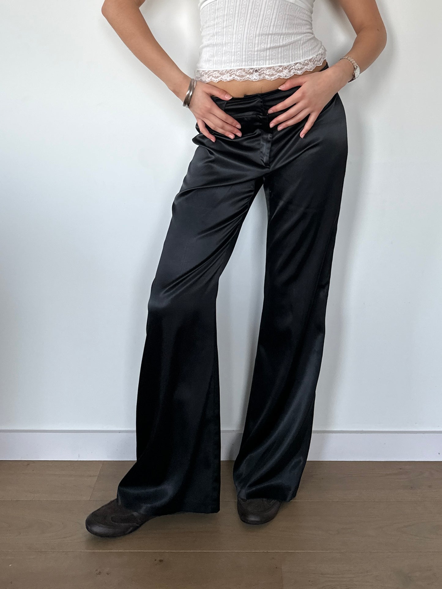 SATIN WIDE LEG TROUSERS ◦ SIZE S