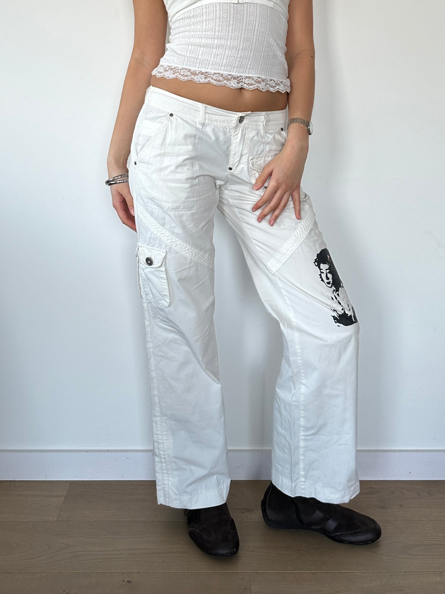 GRAPHIC BAGGY TROUSERS ◦ SIZE S