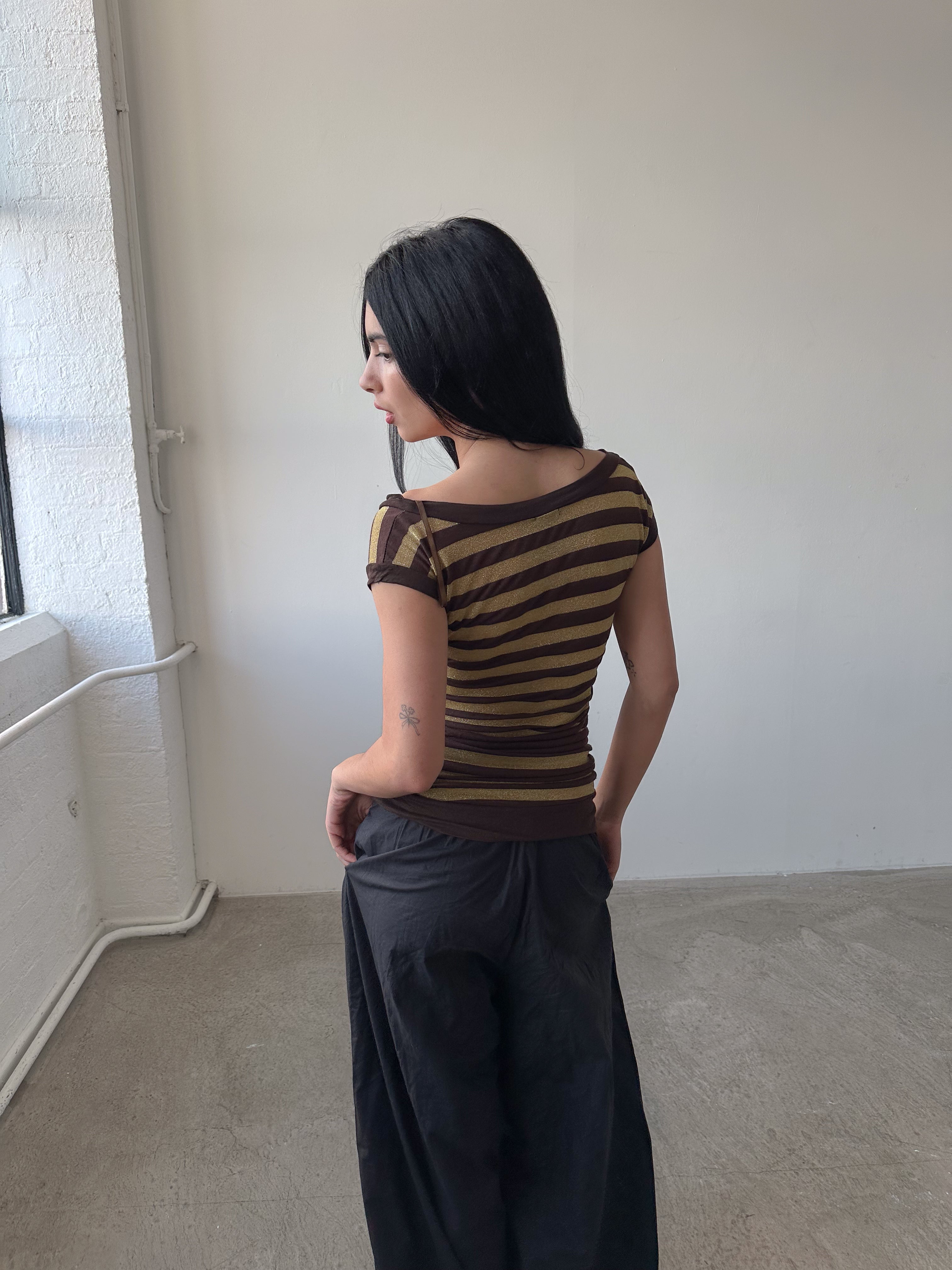 off shoulder stripe tee / size xs