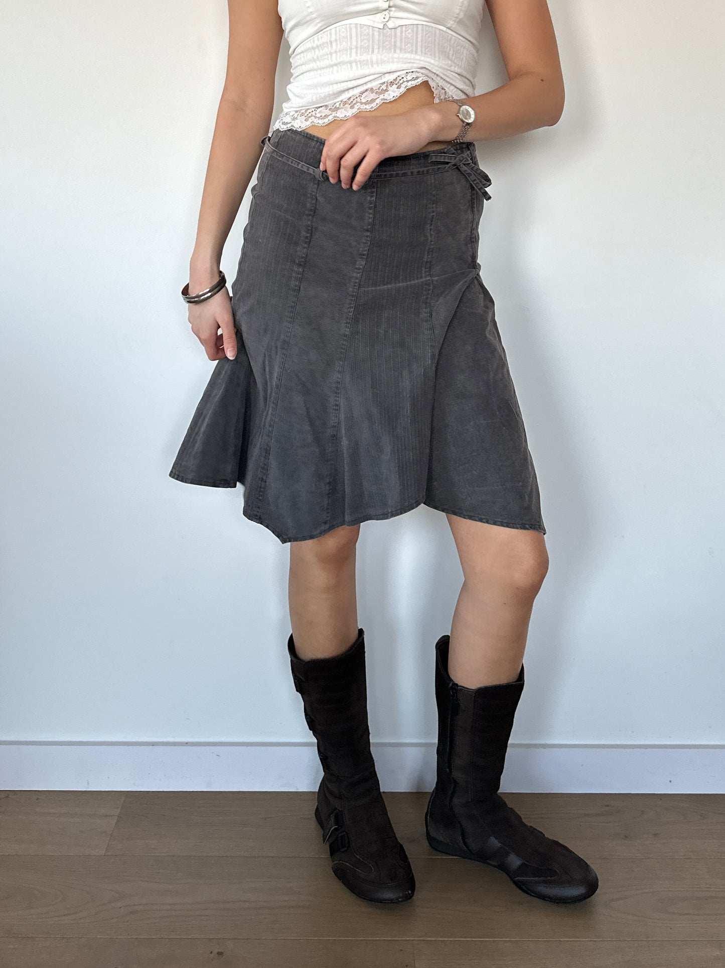 ASYMMETRIC SKIRT ◦ SIZE XS/S