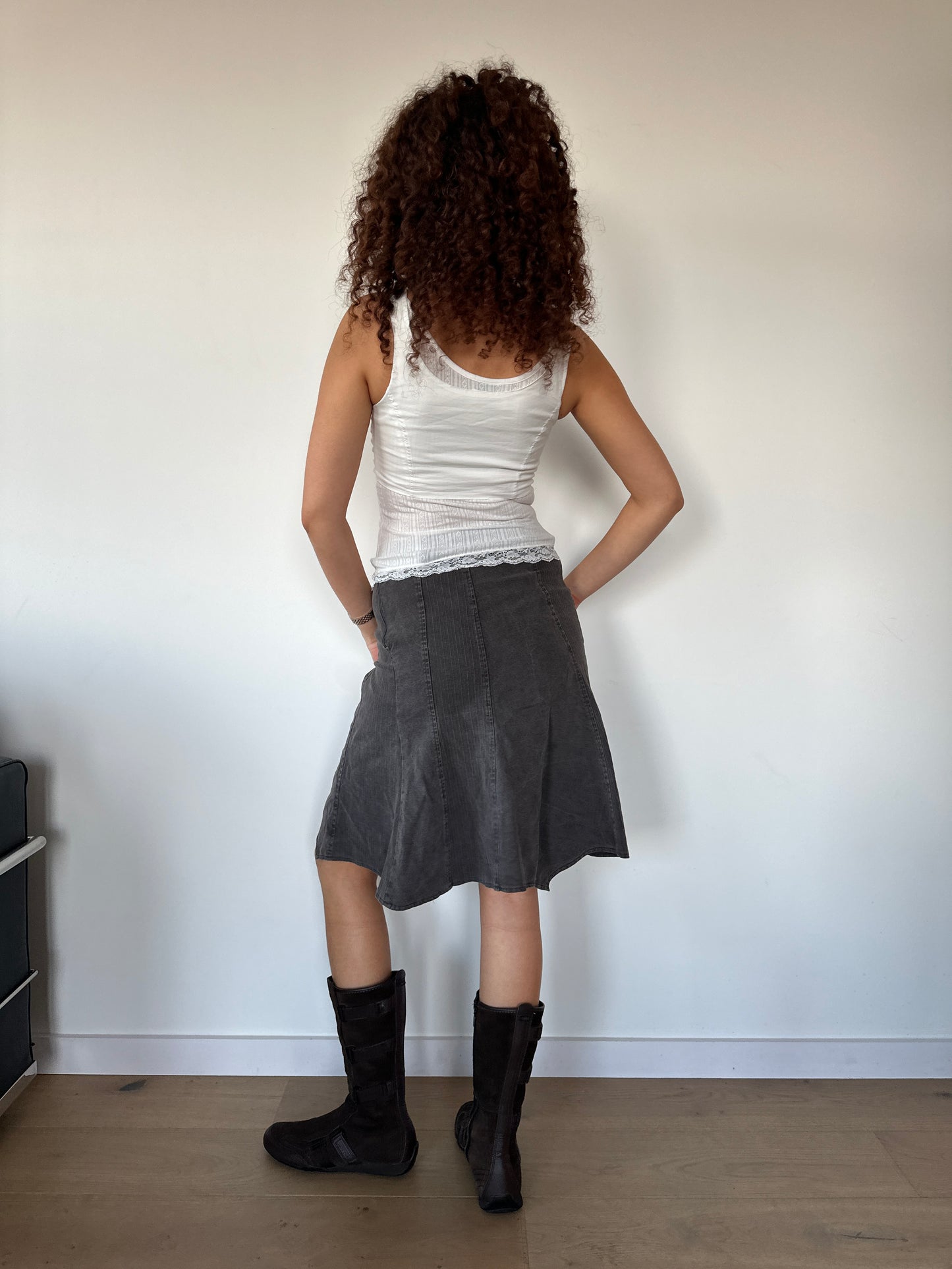 ASYMMETRIC SKIRT ◦ SIZE XS/S