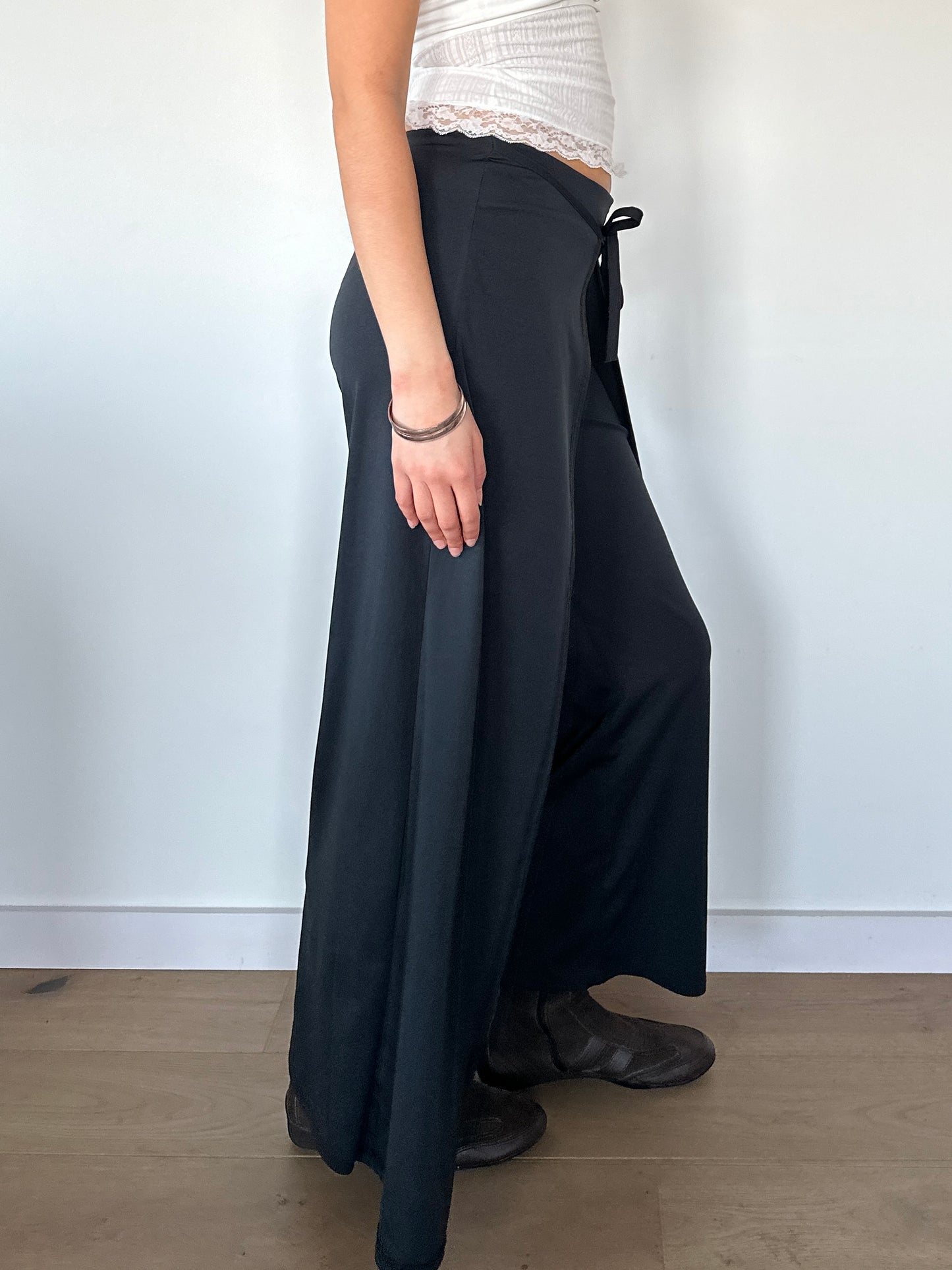 LAYERED SKIRT TROUSERS ◦ SIZE XS/S