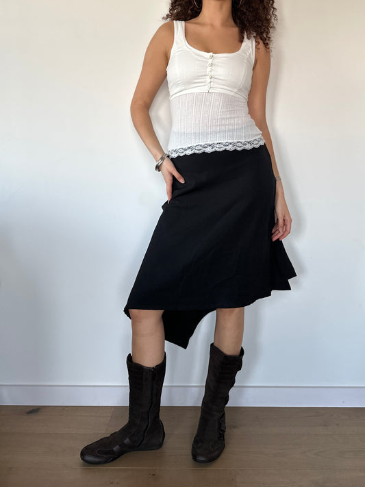 ASYMMETRIC SKIRT ◦ SIZE XS/S