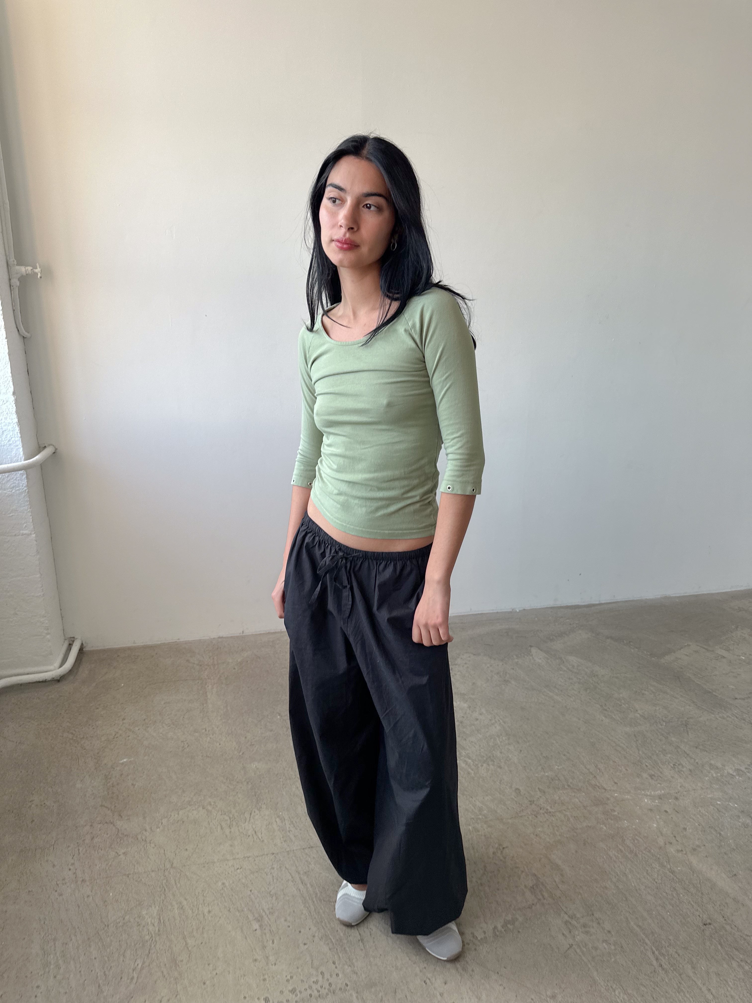 3/4 sleeve studded top / size xs-s