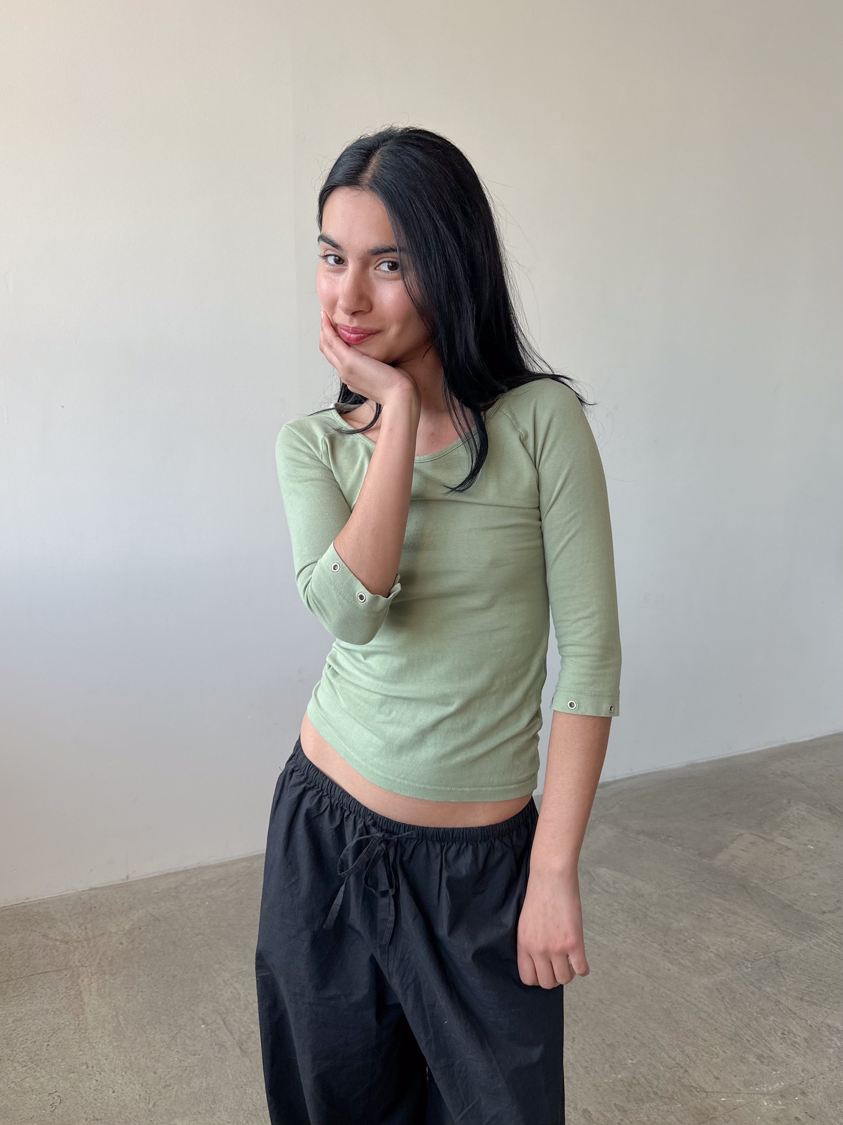 3/4 sleeve studded top / size xs-s