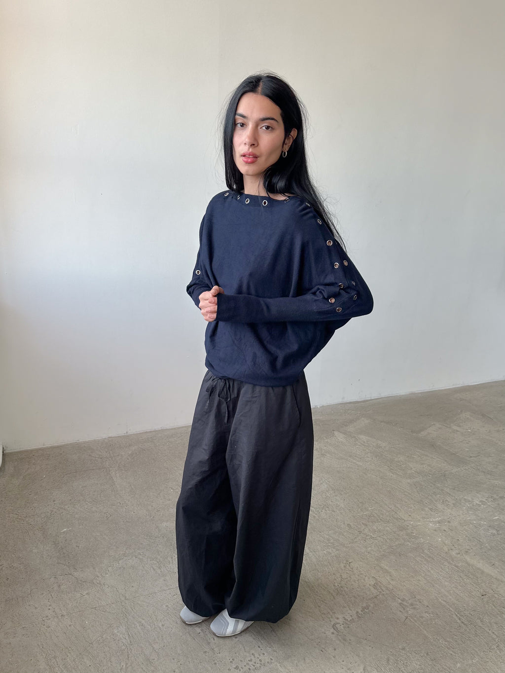 studded slouch batwing jumper / size s